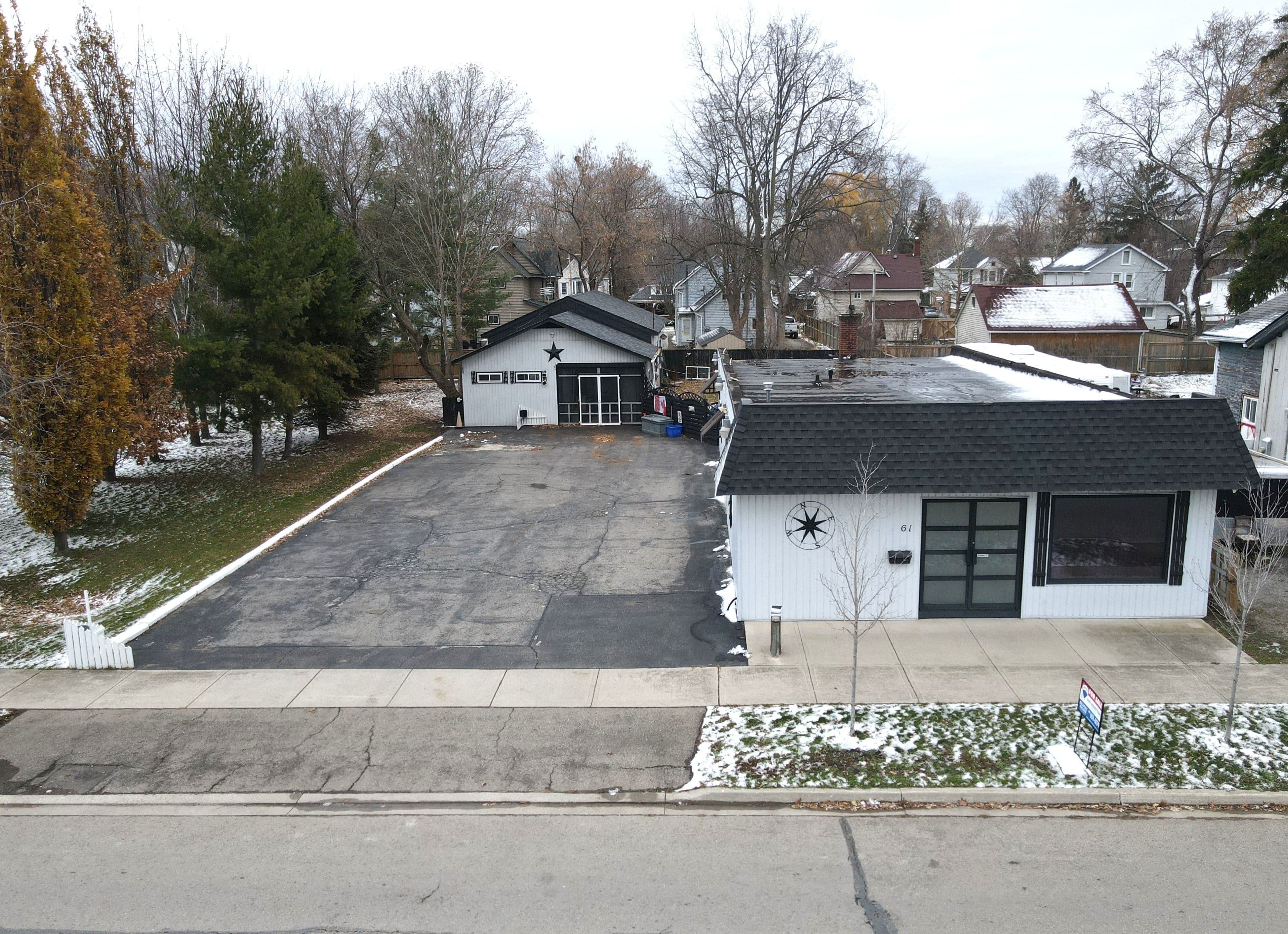 61 Queen Street, Fort Erie, ON L2A 1T7