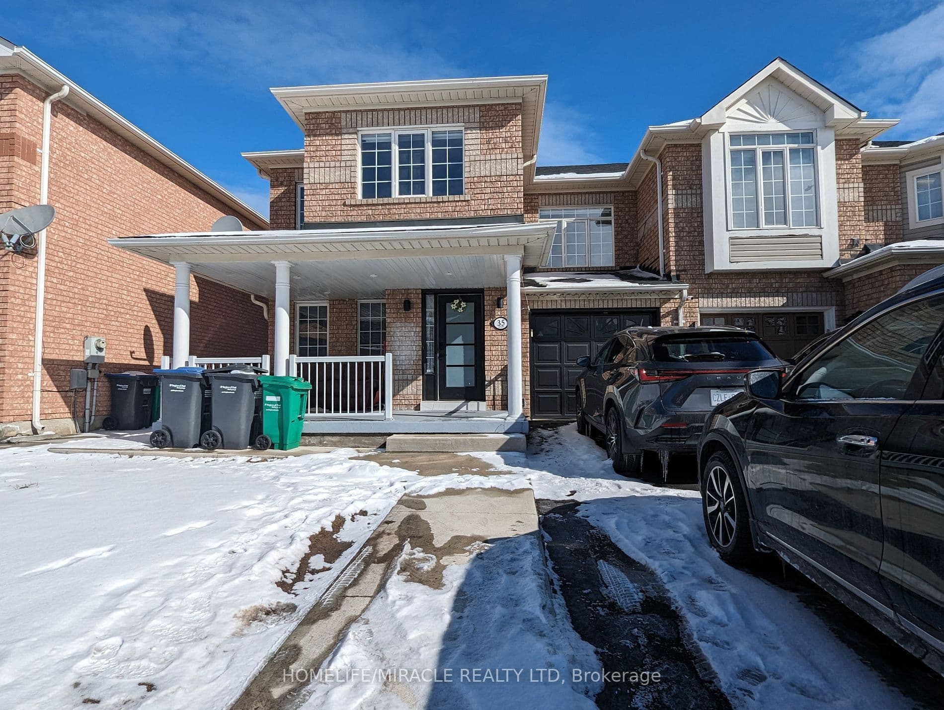 35 Serenity Lane, Brampton, ON L6R 2T1