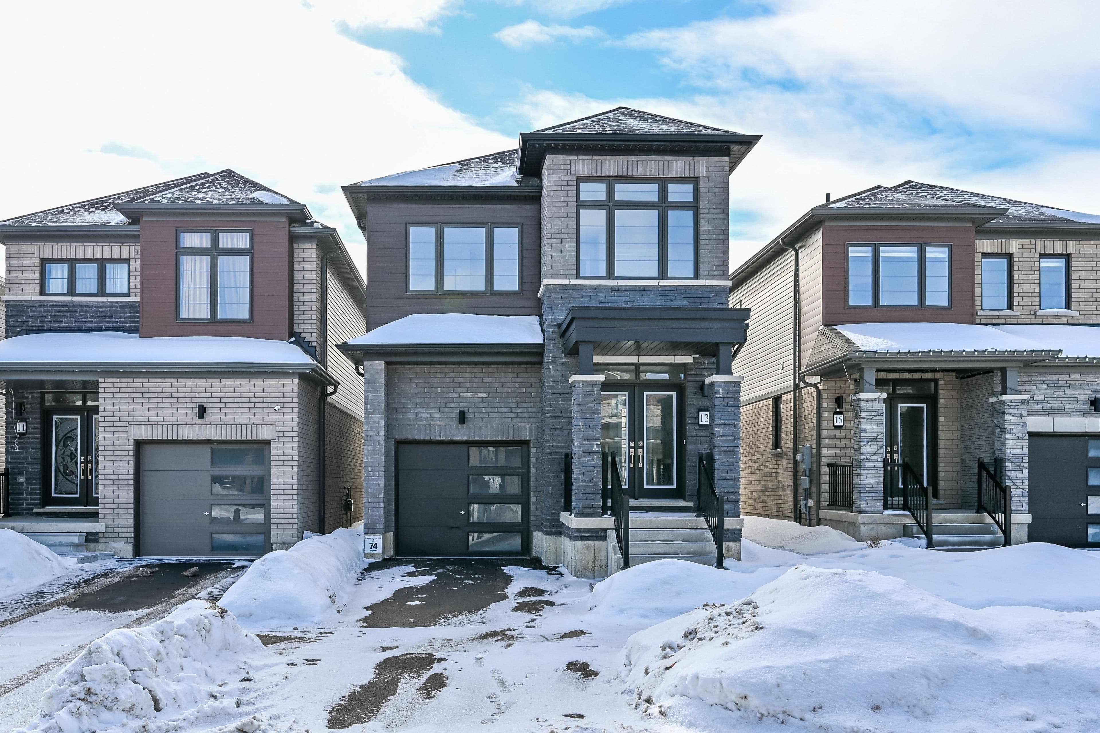 13 Gunn Avenue, Brantford, ON N3T 0V3