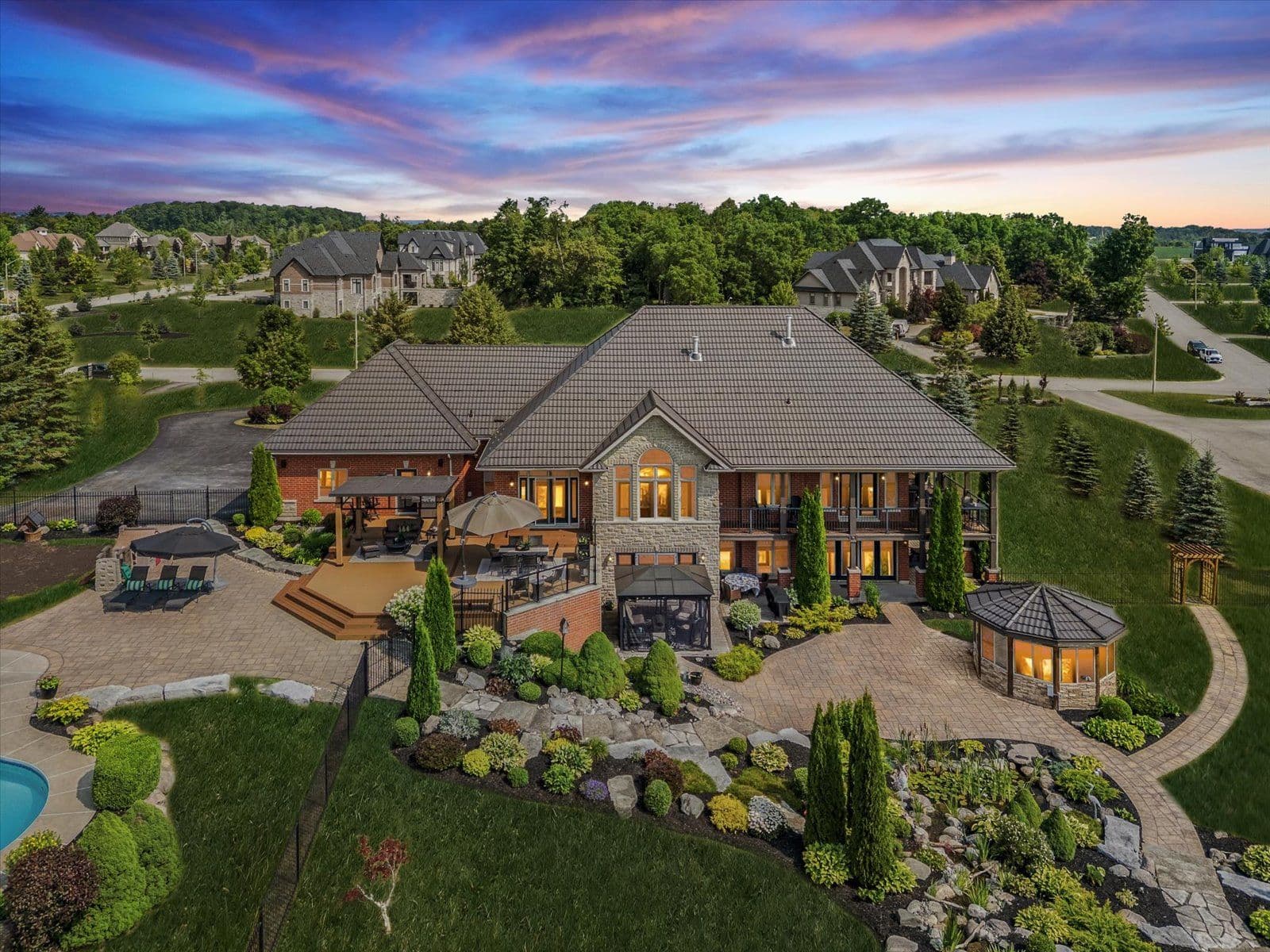 7 Clyde Court, Scugog, ON L9L 2C9