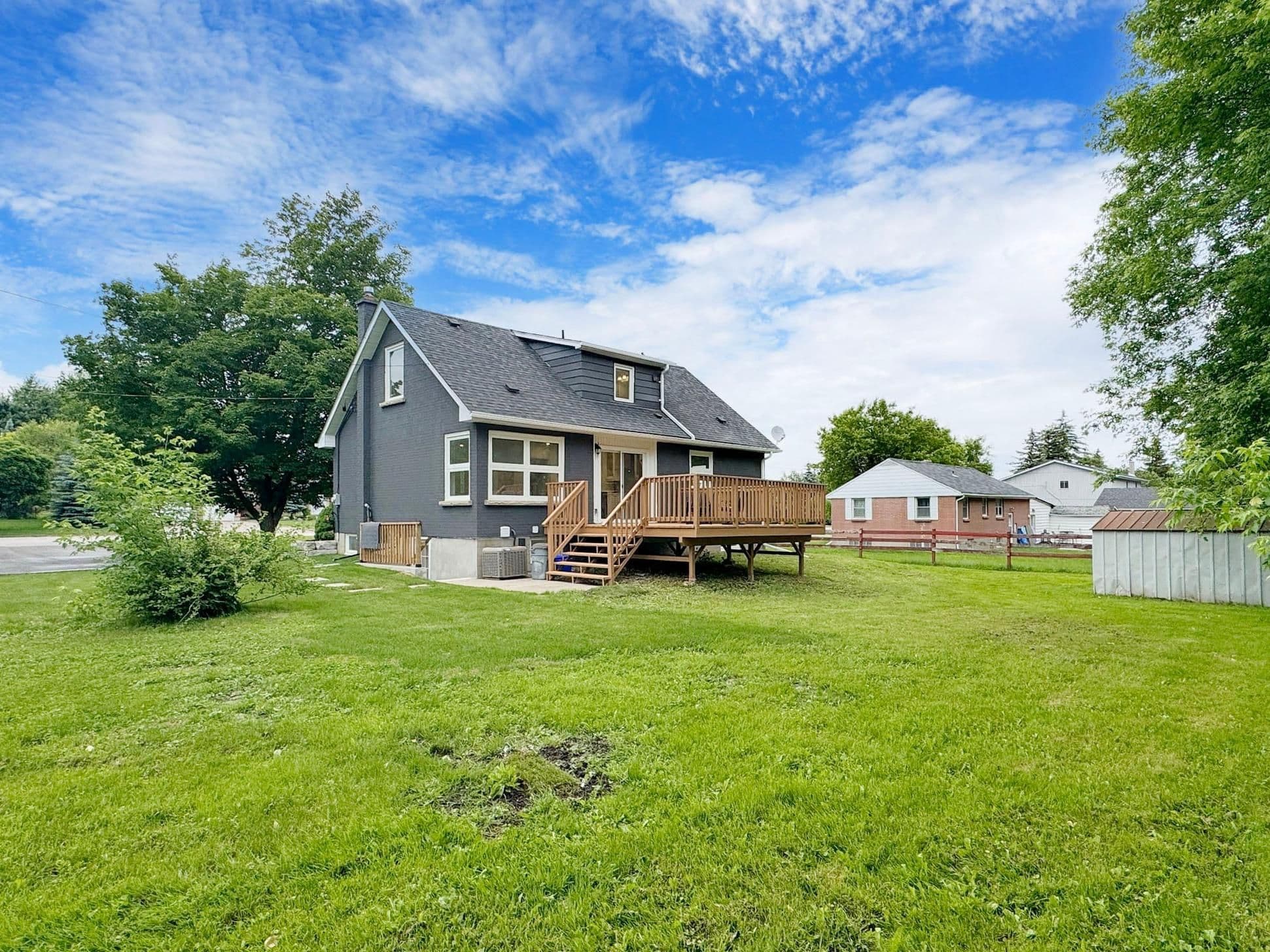 1661 Mount Albert Road Unit 2, East Gwillimbury, ON L0G 1V0