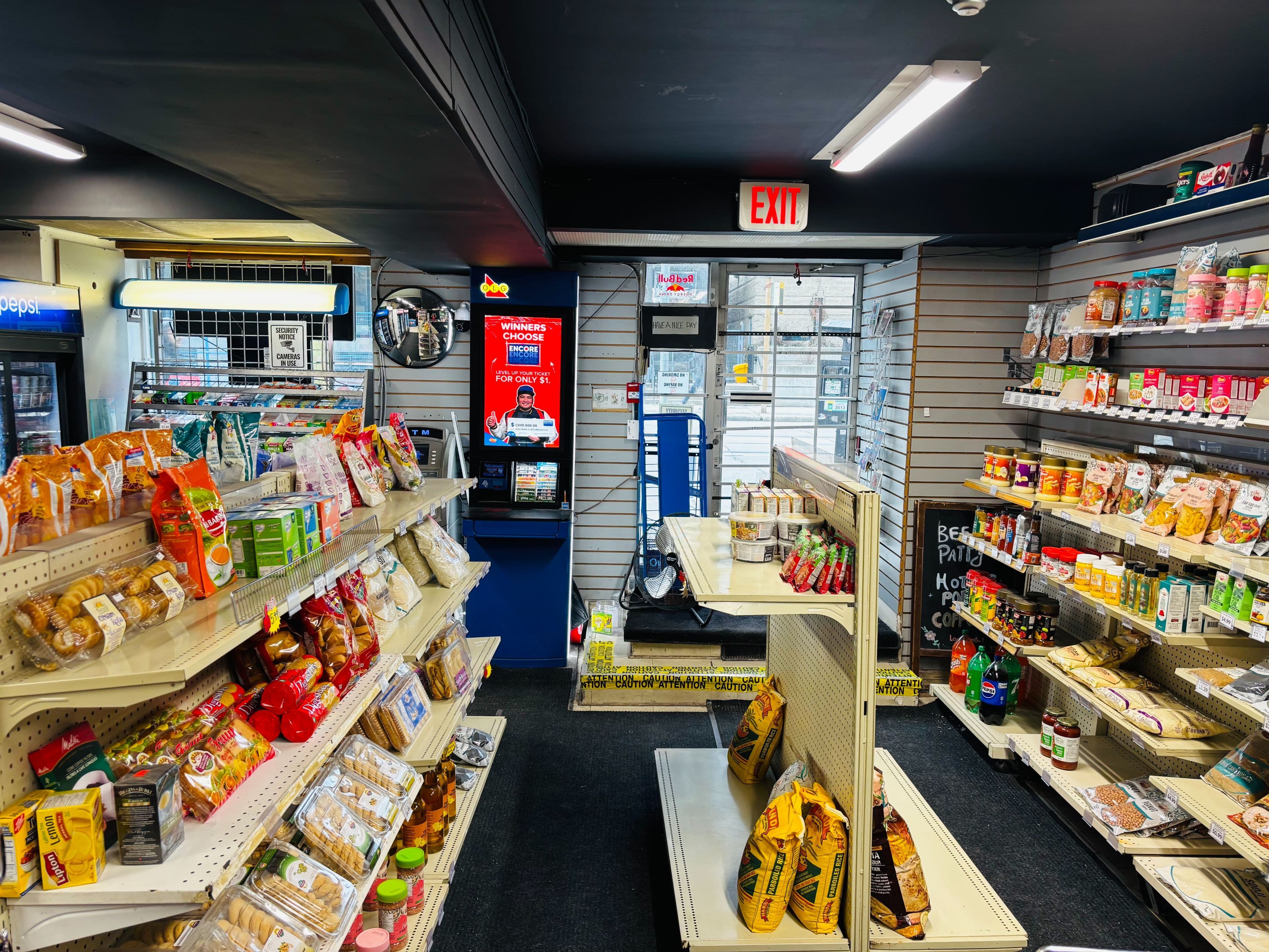 97 Carlton Street, Toronto C08, ON M5B 1M1