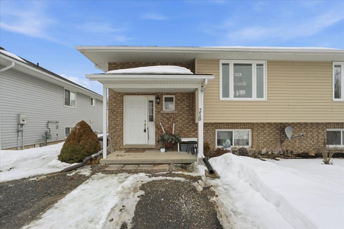 218 Brant Street, Deseronto, ON K0K 1X0