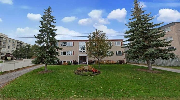 176 Eighth Street 304, Collingwood, ON L9Y 2C8