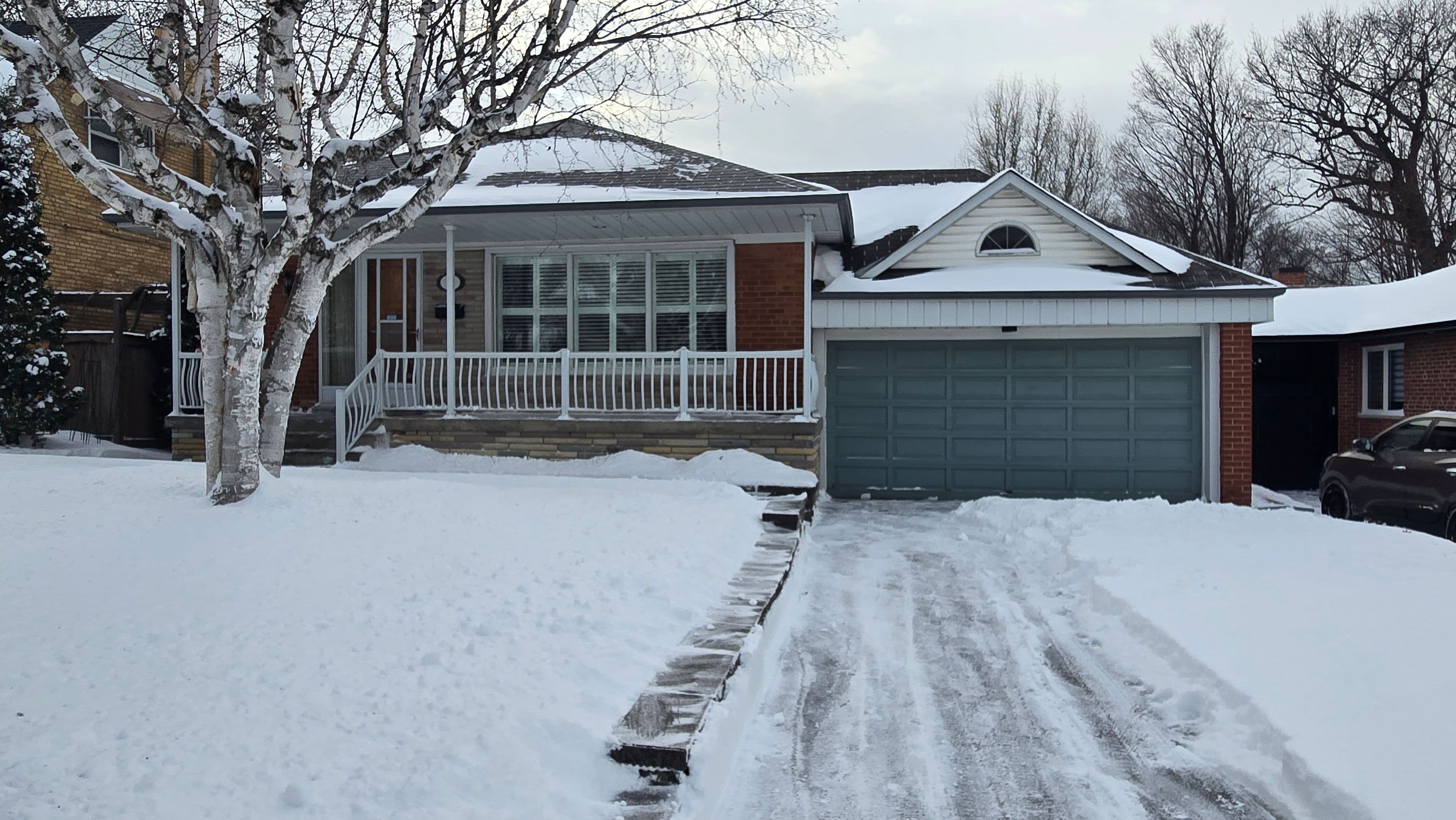 3 Ridge Point Crescent, Toronto W04, ON M6M 2Z7