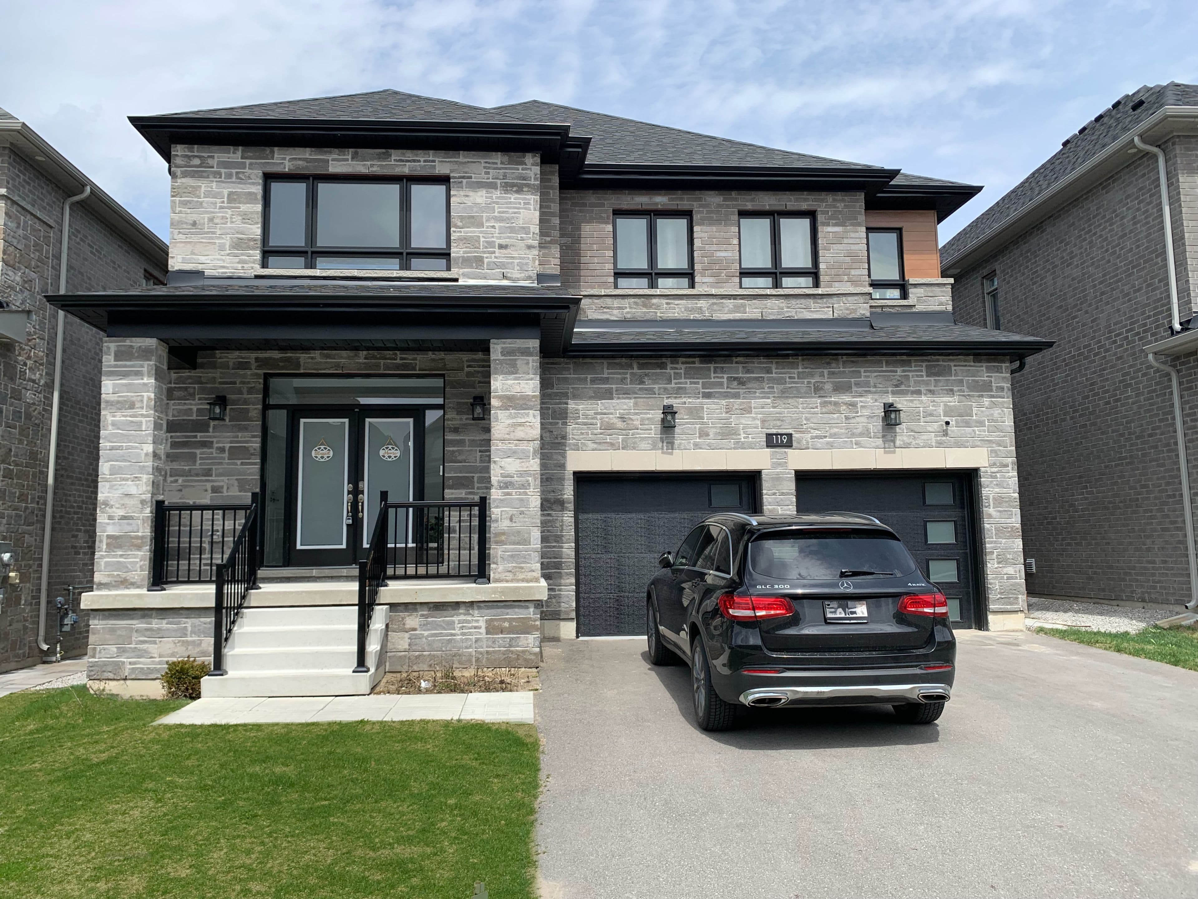 119 Franklin Trail, Barrie, ON L9J 0B1