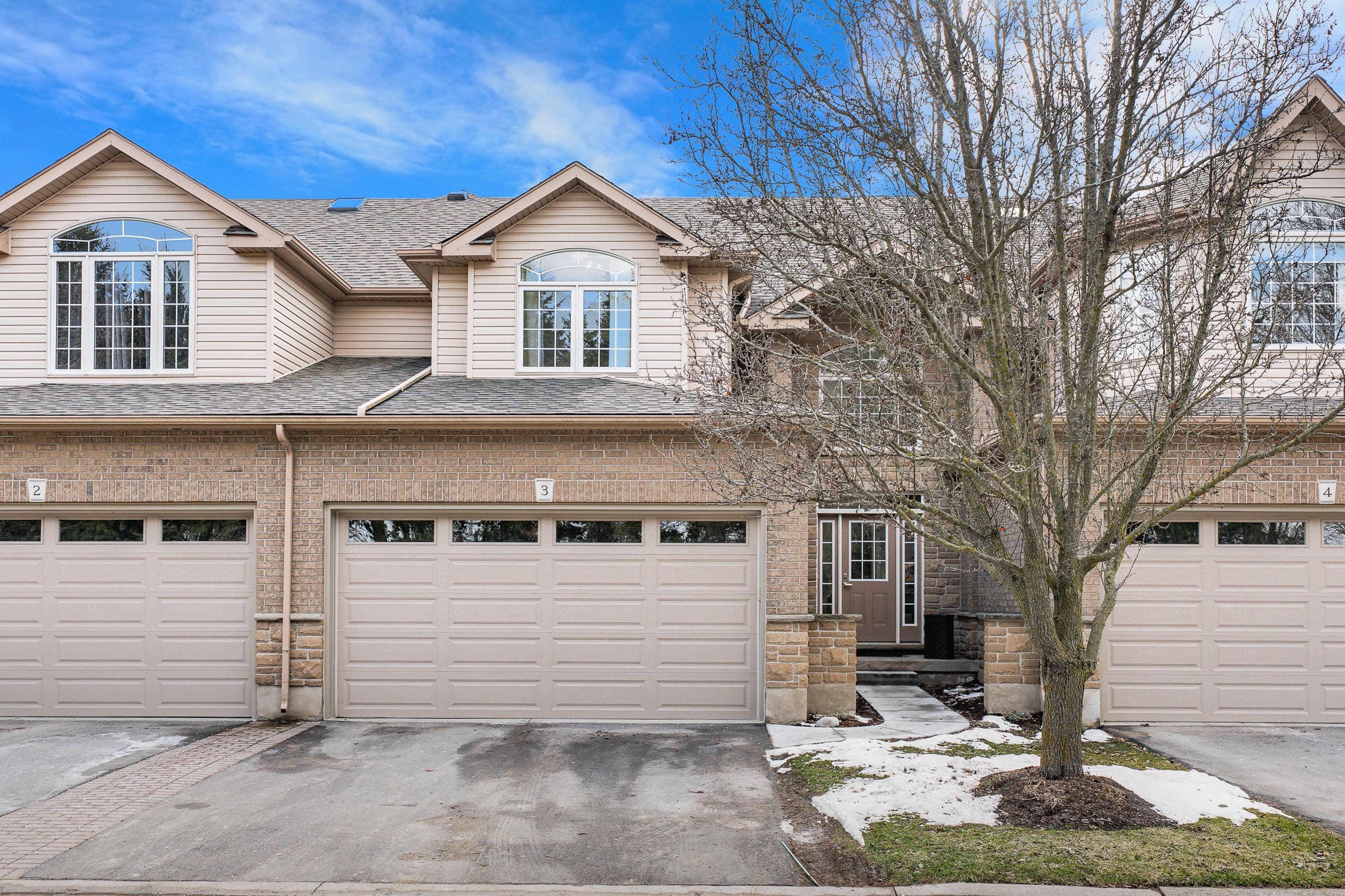 254 Summerfield Drive 3, Guelph, ON N1L 1R4