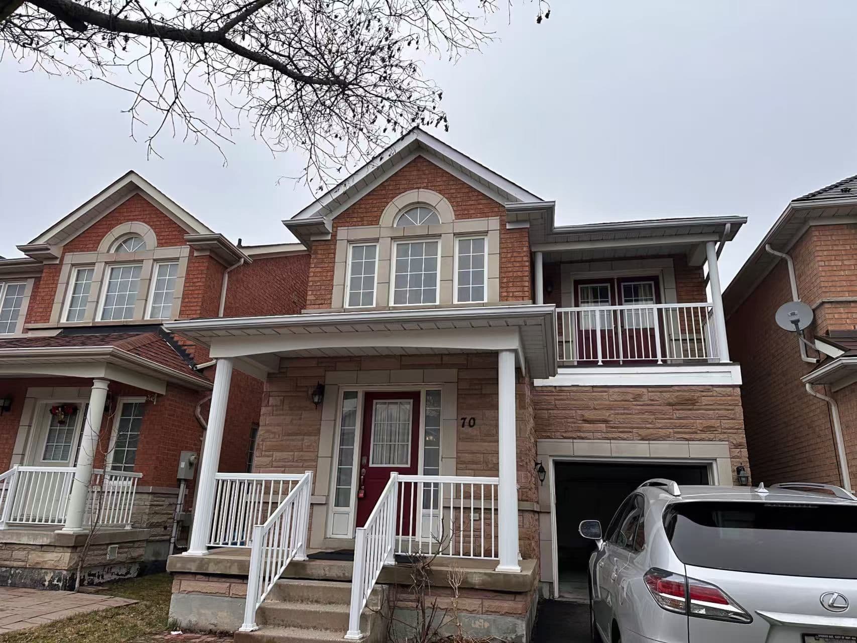 70 Warren Bradley Street, Markham, ON L6C 2X4