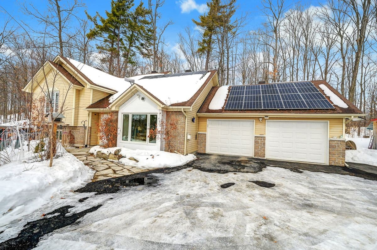 712 Flat Rapids Road, McNab/Braeside, ON K7S 3G8