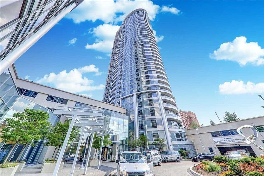 135 Village Green Square 3818, Toronto E07, ON M1S 0G4