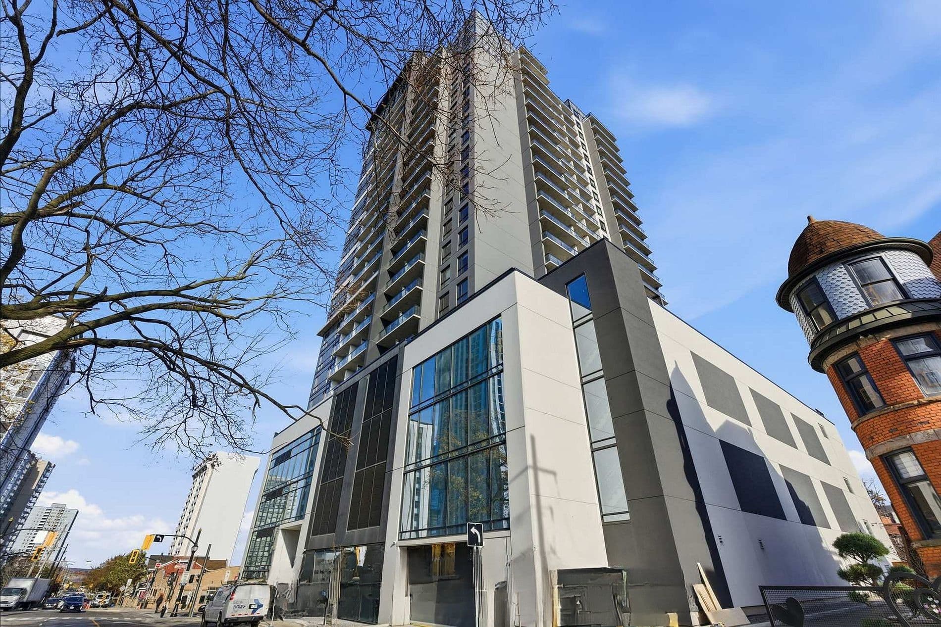 15 Queen Street S 2008, Hamilton, ON L8P 0C6