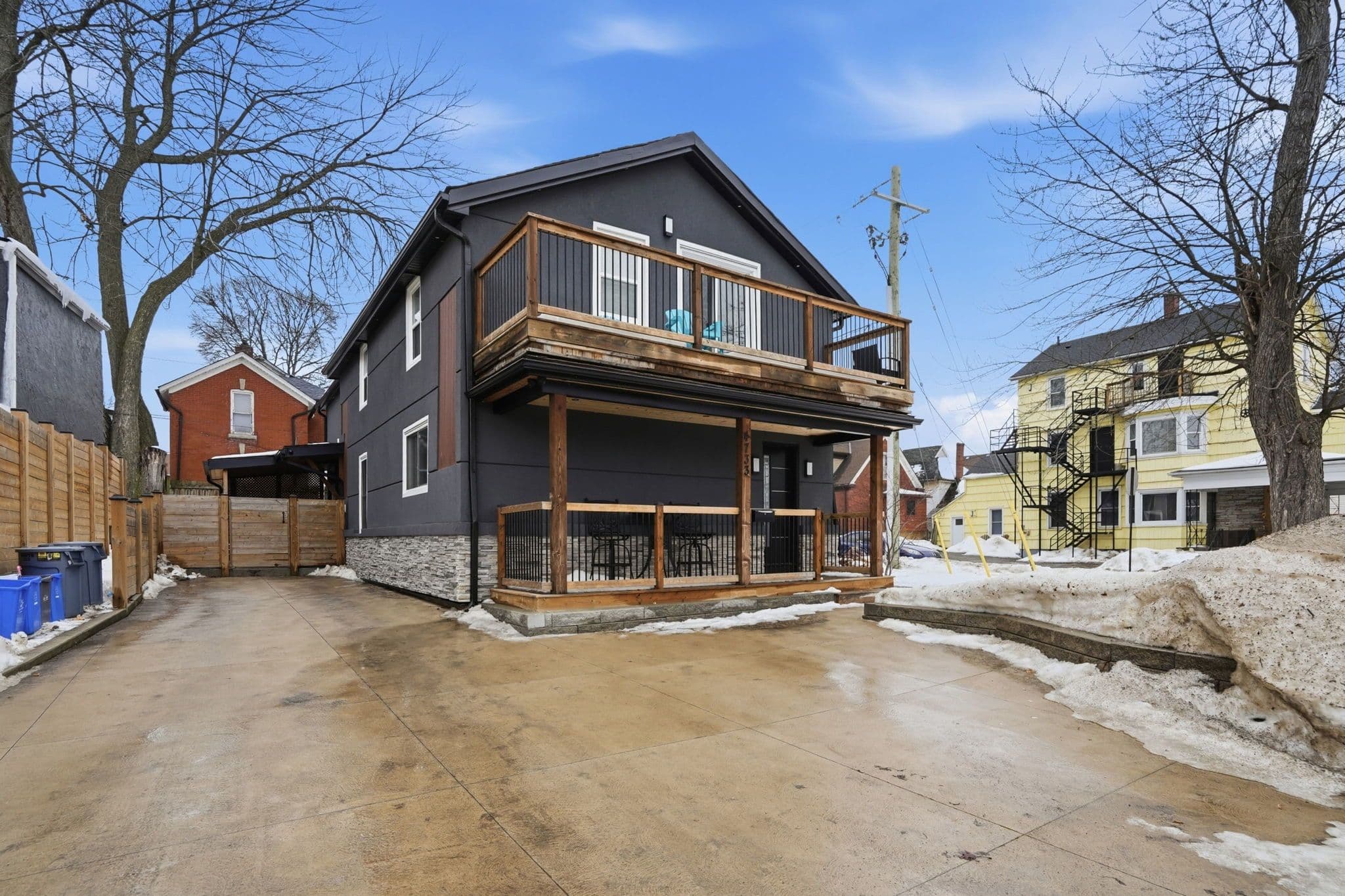 4733 River Road UPPER, Niagara Falls, ON L2E 3G3