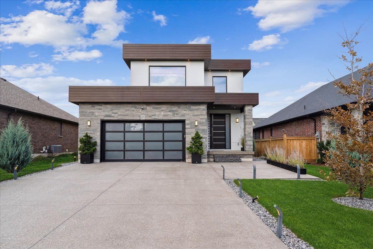 137 New Lakeshore Road, Norfolk, ON N0A 1N3