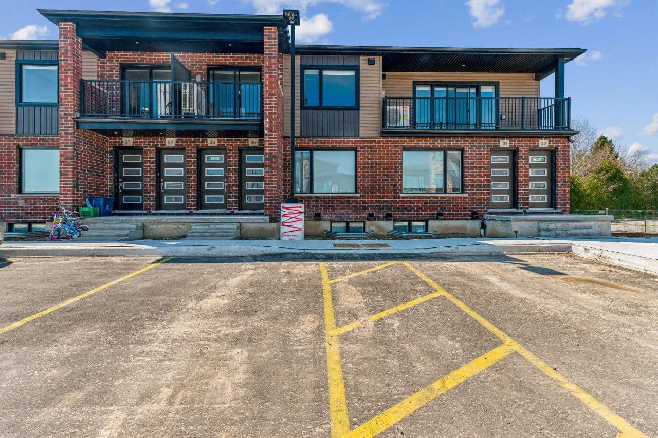 200 Brantwood Park Road 28, Brantford, ON N3P 1Y8