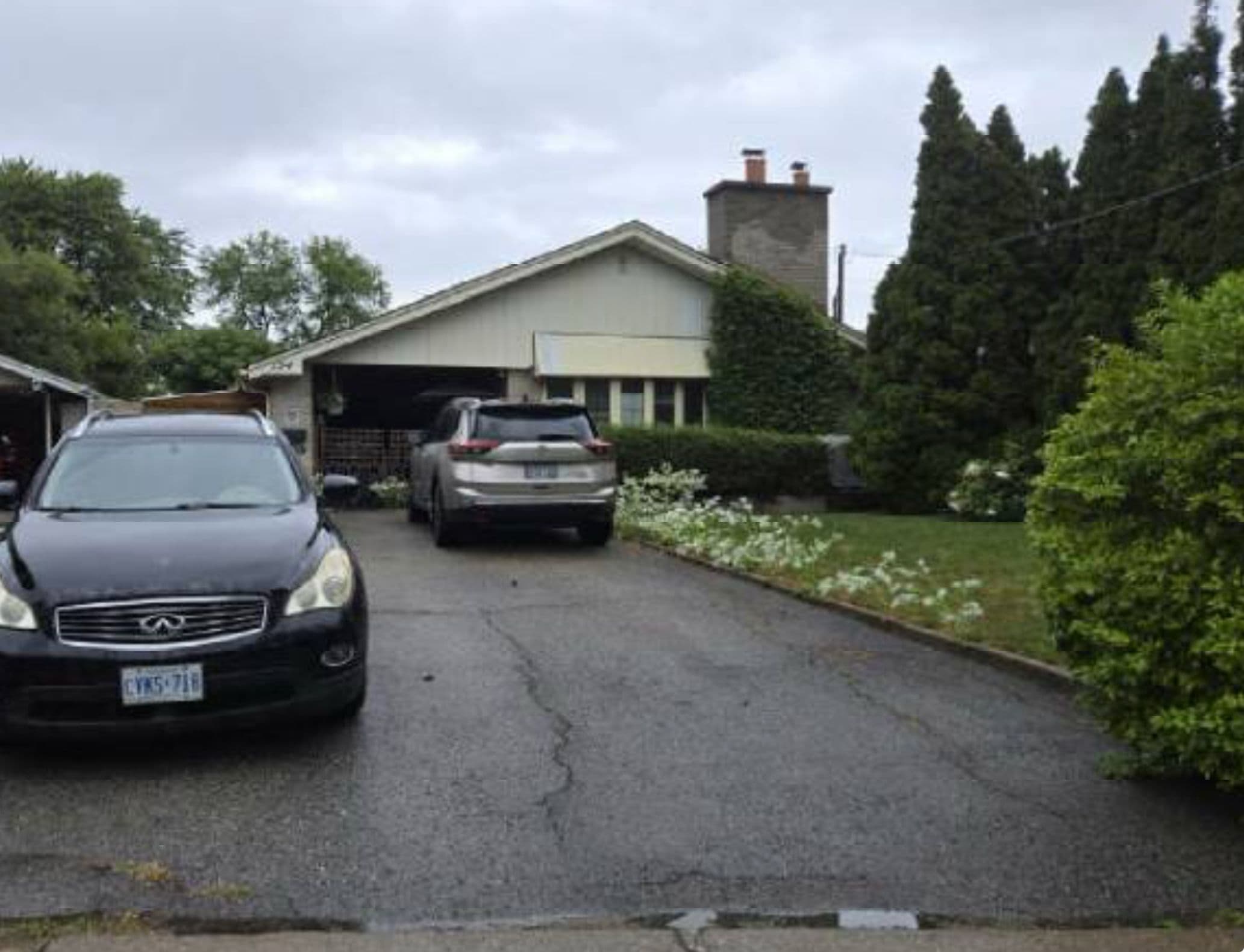 124 Elmhurst Drive, Toronto W10, ON M9W 2K4