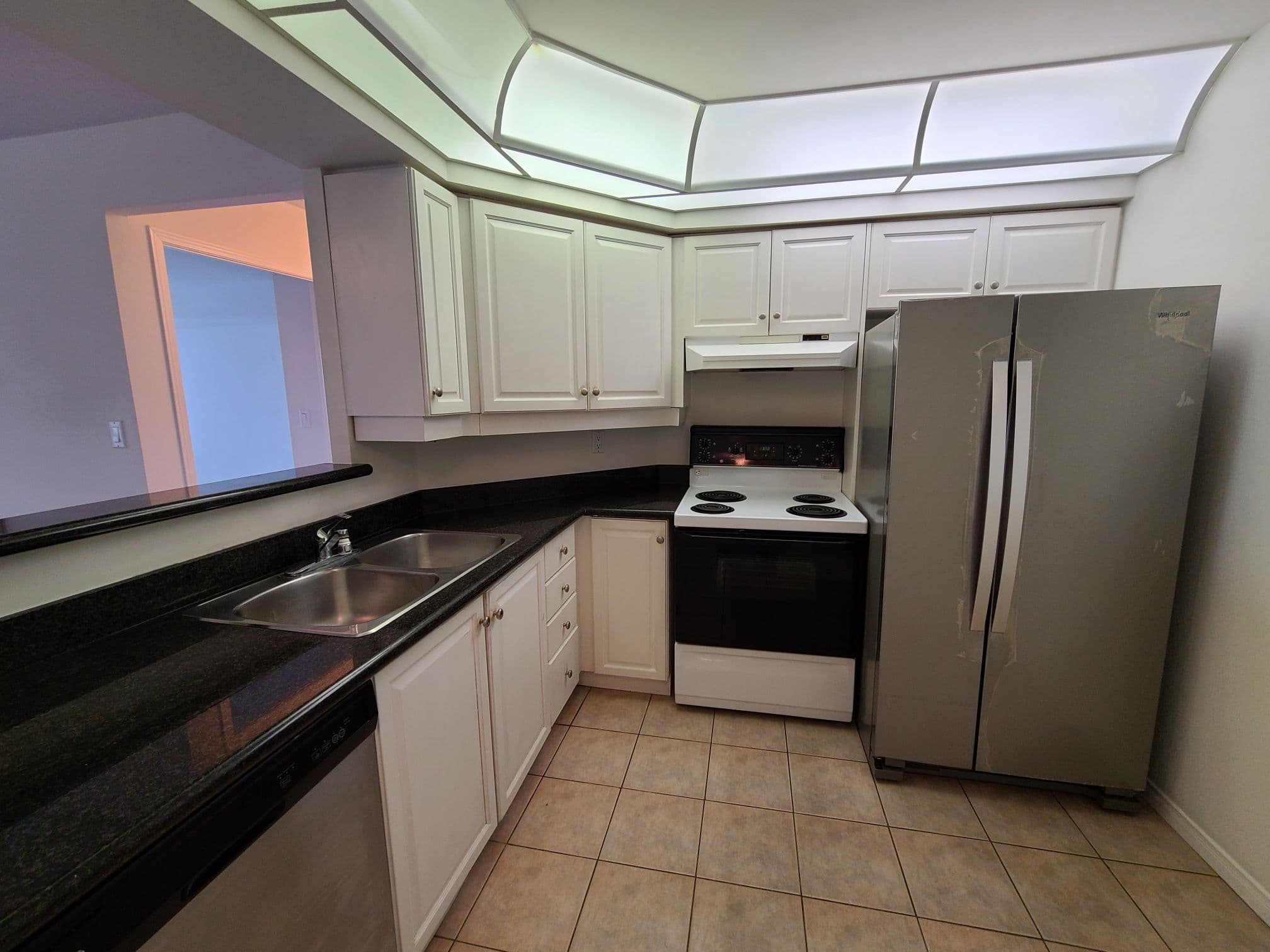 38 Avoca Avenue 909, Toronto C09, ON M4T 2B9