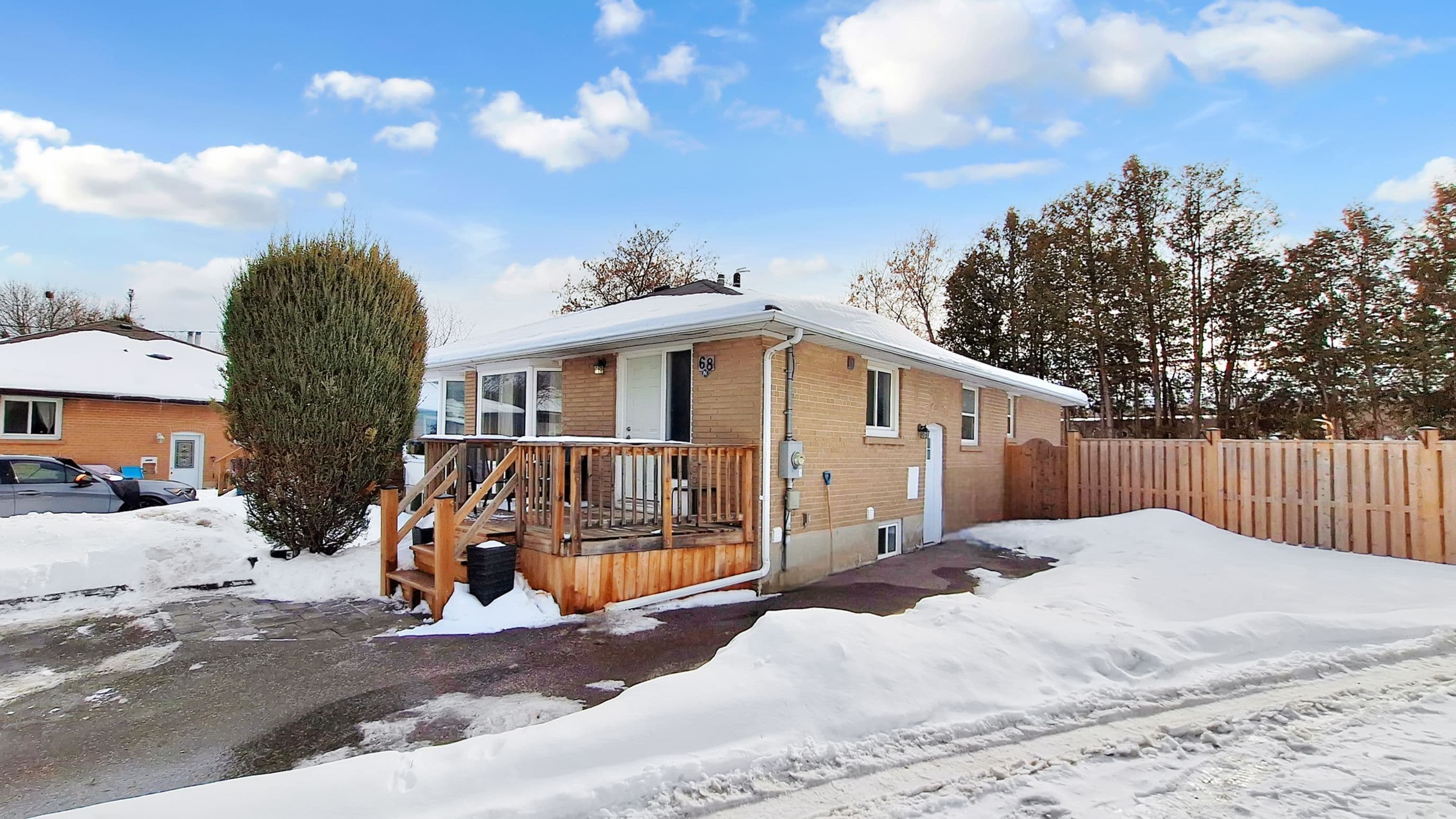 68 Marlin Court, Newmarket, ON L3Y 2W8