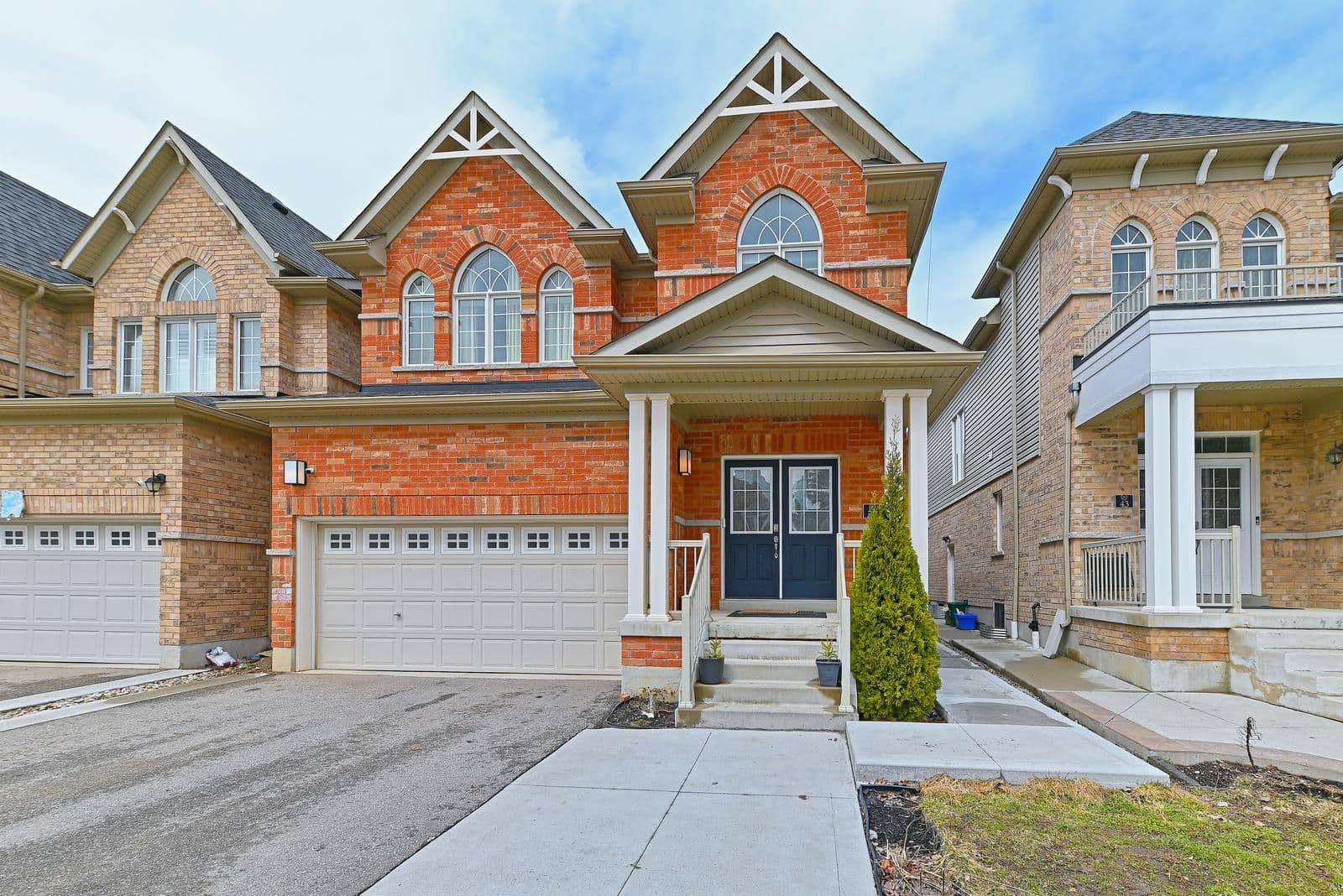 39 Knotty Pine Avenue, Cambridge, ON N3H 0B8