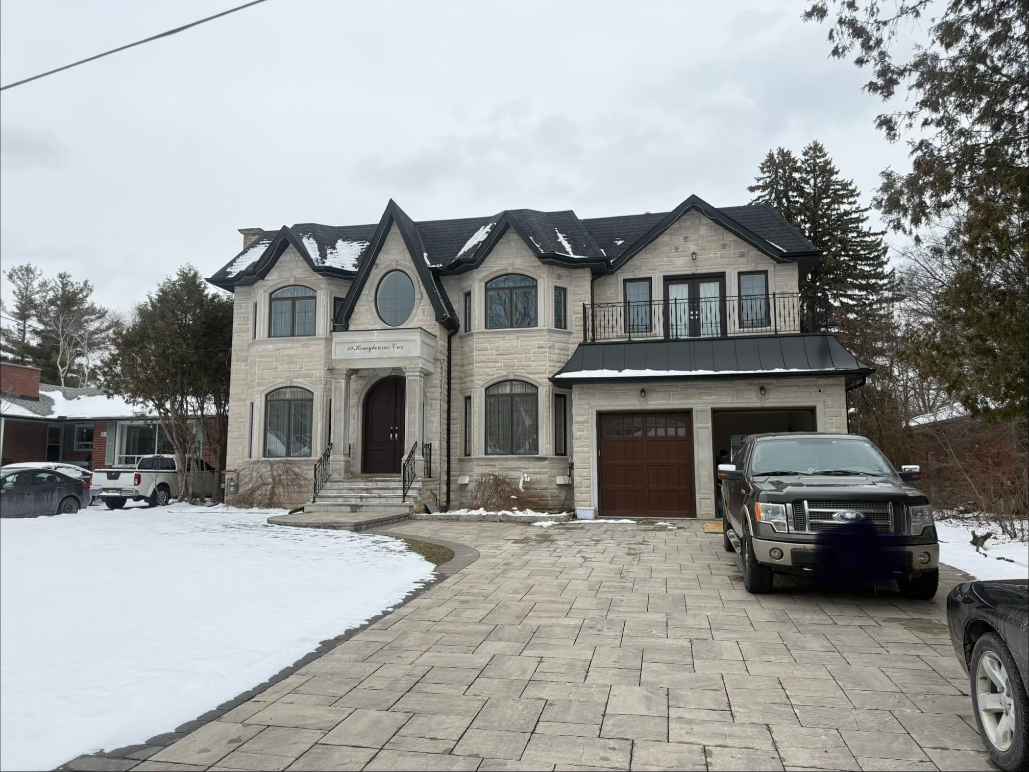 19 Honeybourne Crescent bsmt, Markham, ON L3P 1P4
