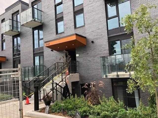 10 Brin Drive TH17, Toronto W08, ON M8X 0B3