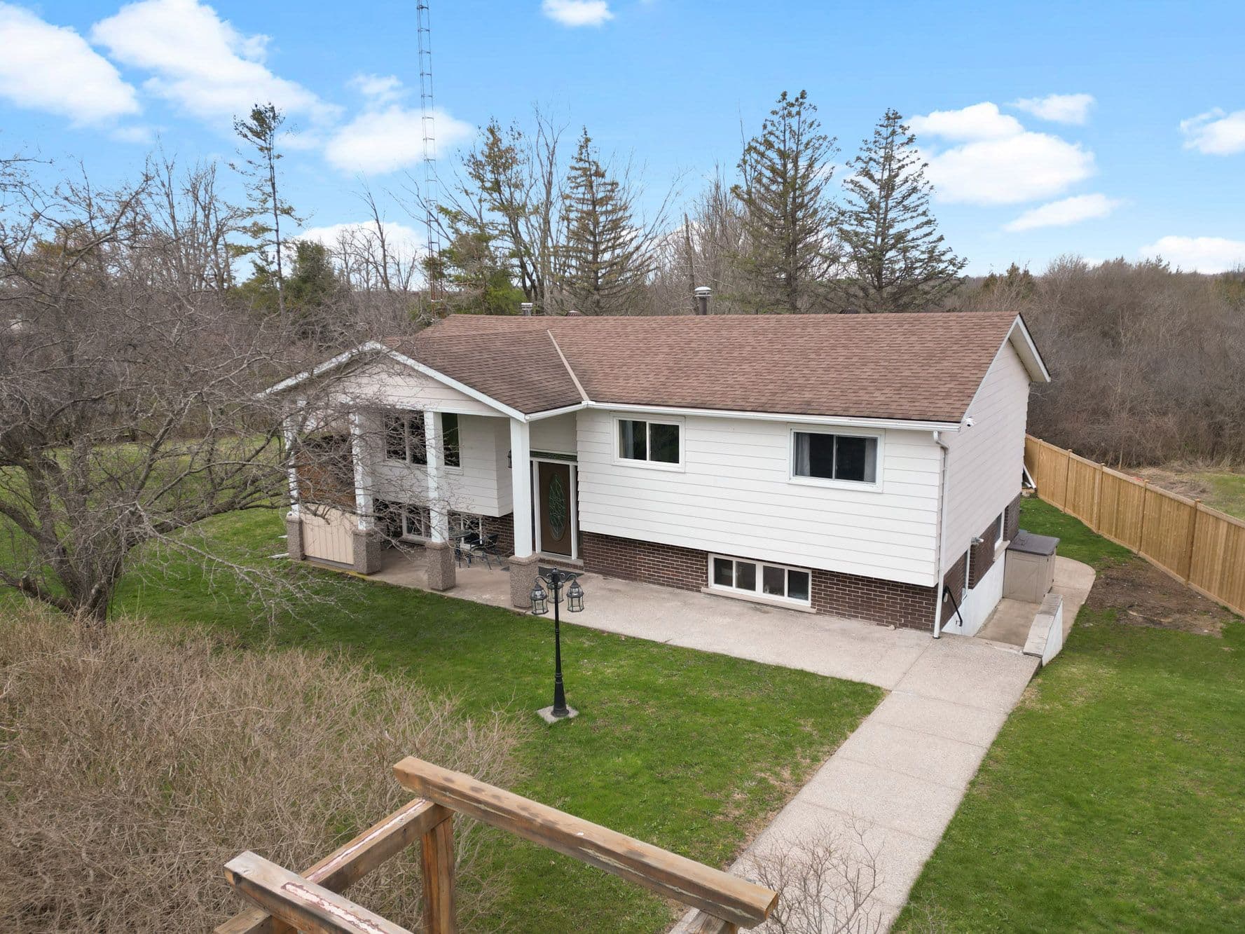 883 Ridge Road N, Fort Erie, ON L0S 1N0