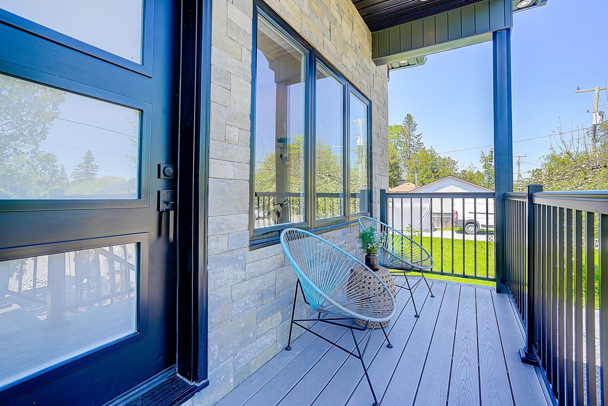 15 Farley Circle, Georgina, ON L0E 1S0