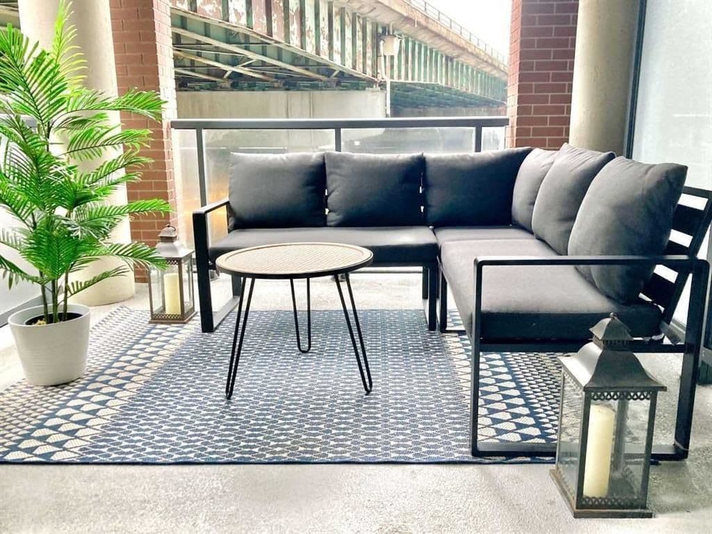 20 Bruyeres Mews 305, Toronto C01, ON M5V 0G8