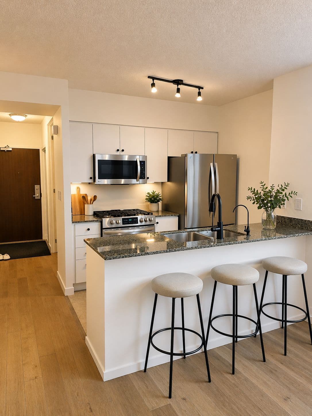 35 Mariner Terrace 3202, Toronto C01, ON M5V 3V9