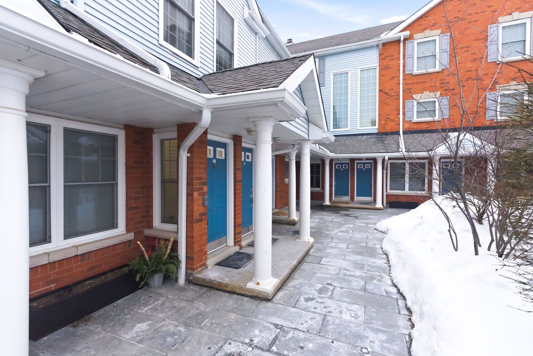 1665 Nash Road E2, Clarington, ON L1E 1S8