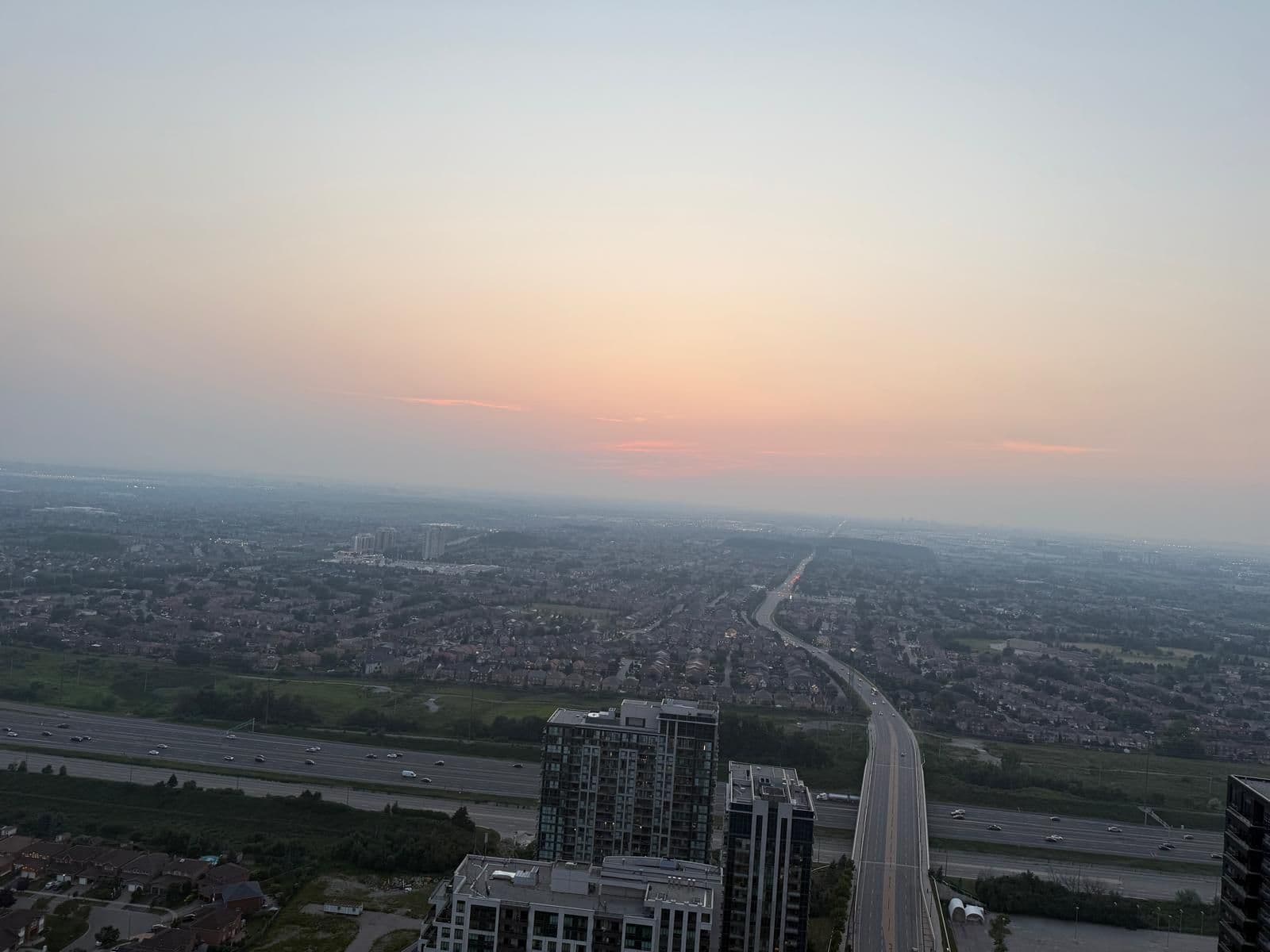 430 Square One Drive 4911, Mississauga, ON L5B 0L6