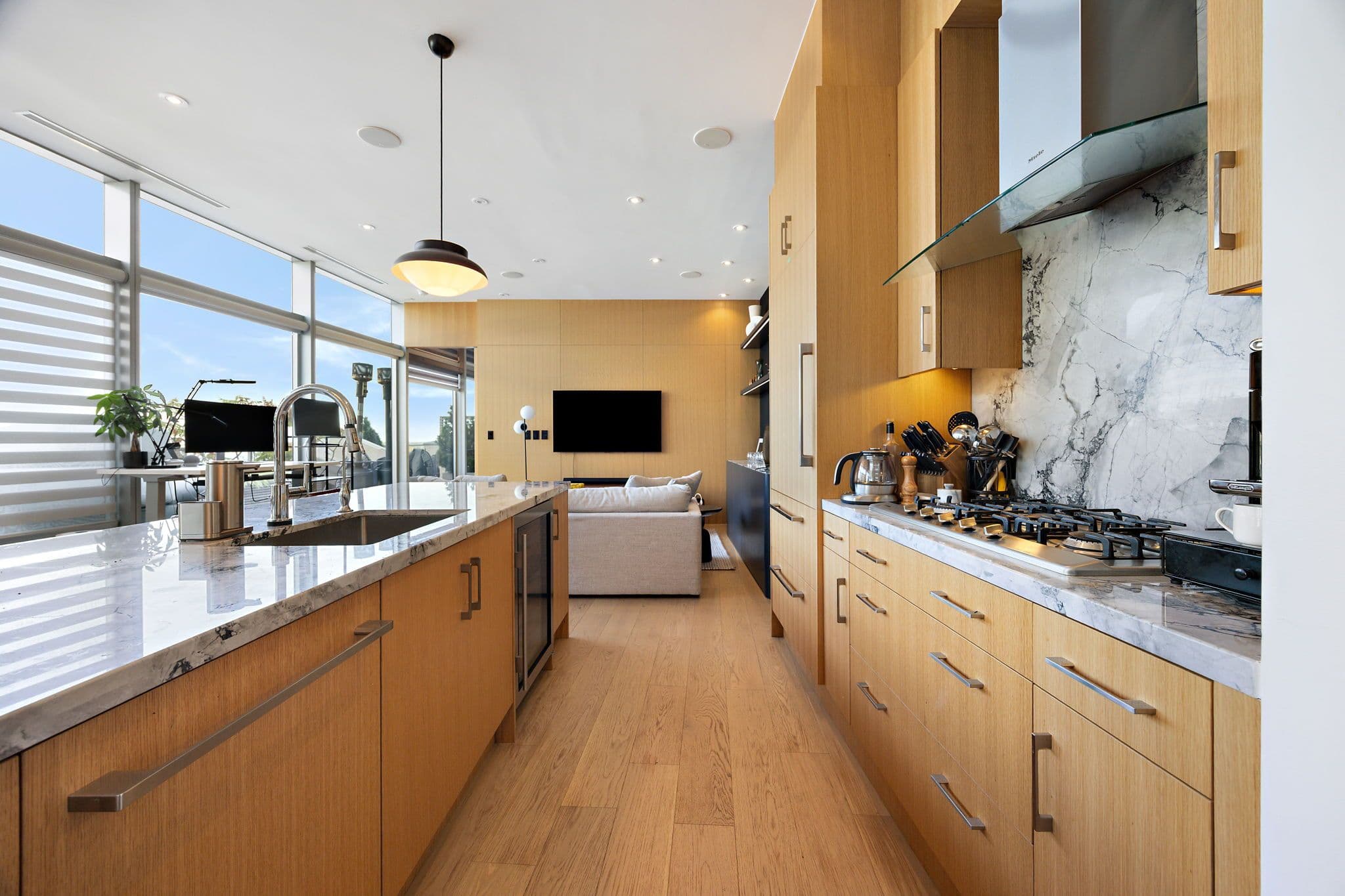 39 Queens Quay E 1202, Toronto C08, ON M5E 0A5