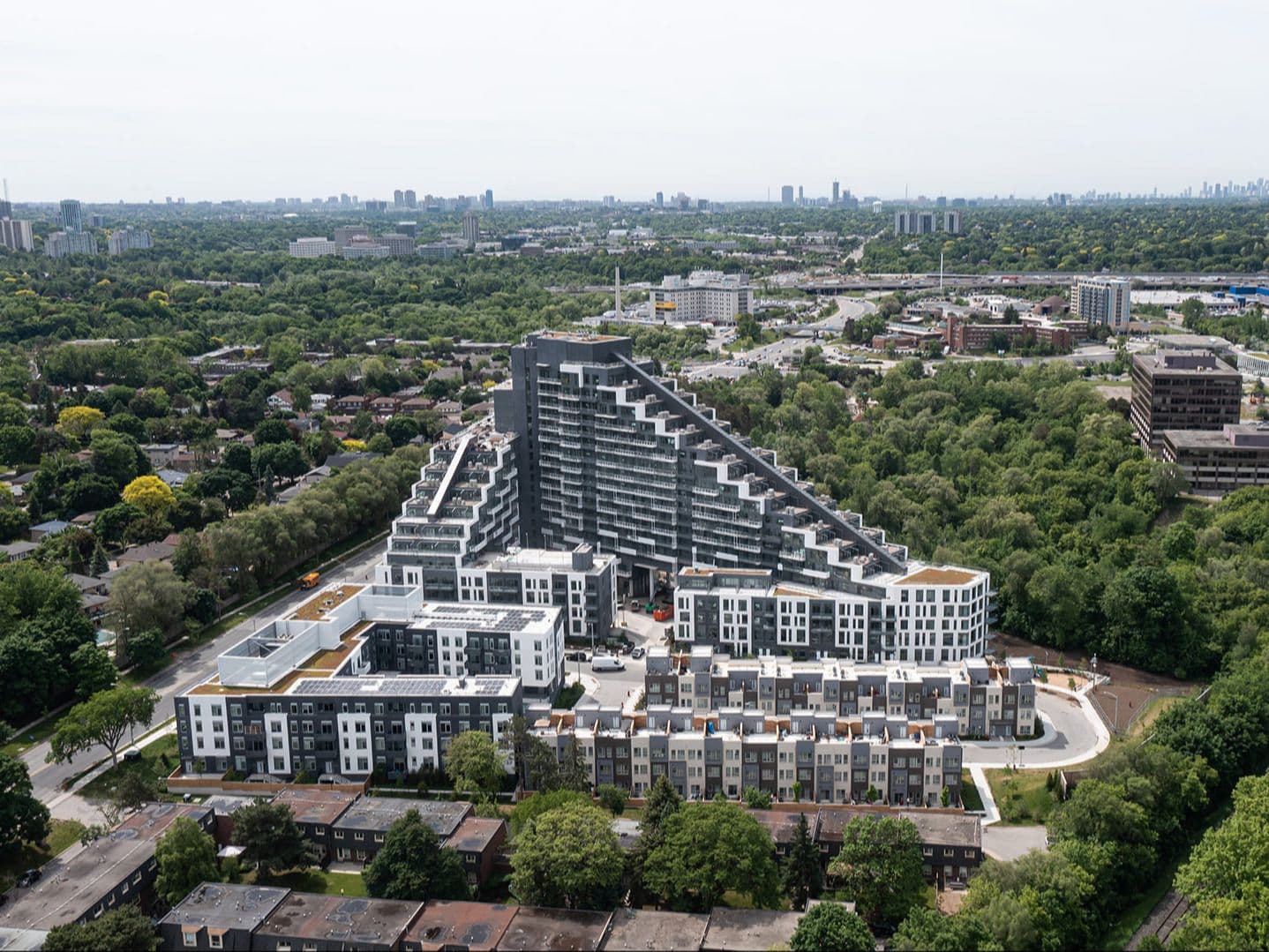 25 Adra Grado Way 903, Toronto C15, ON M2J 0H6