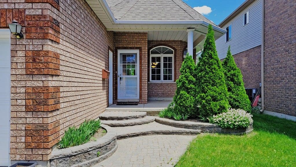 10 Mauro Court, Peterborough, ON K9K 2P1
