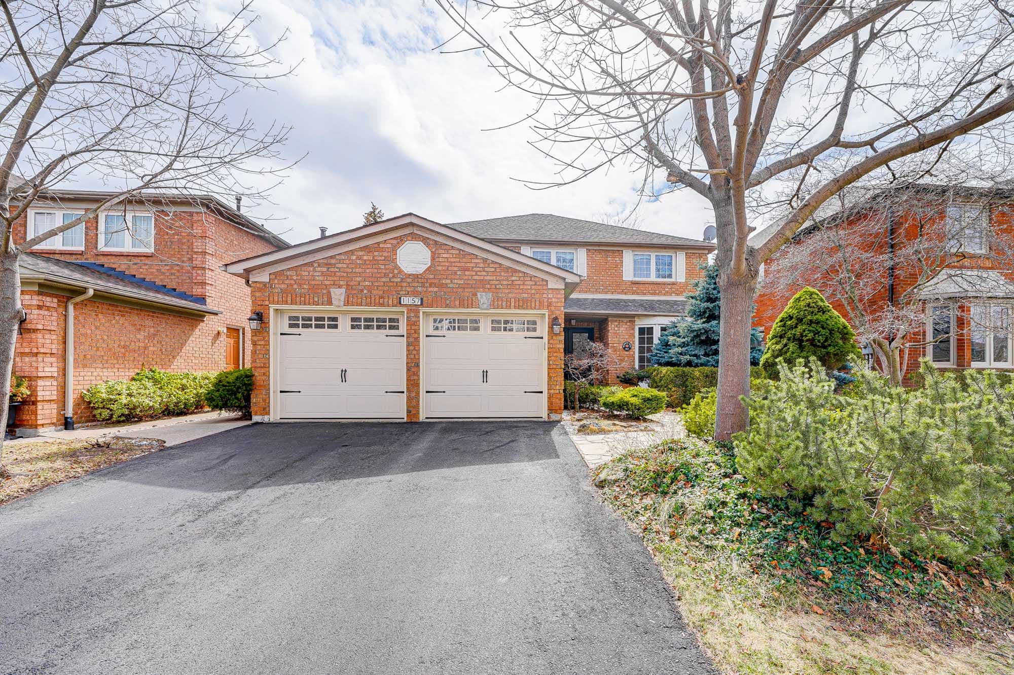 1157 Windrush Drive, Oakville, ON L6M 1T9