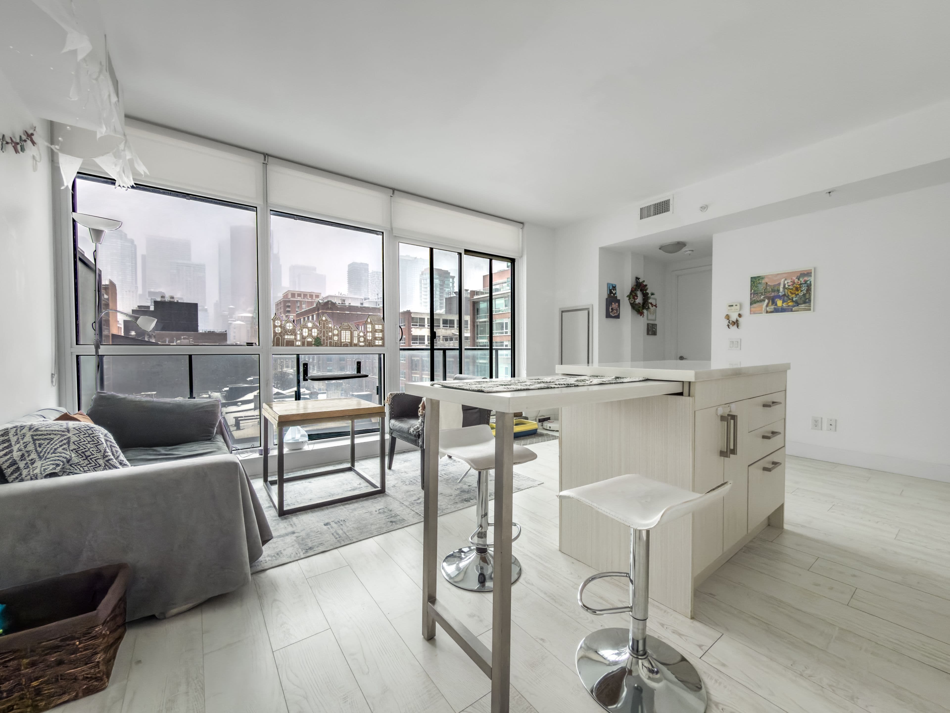 39 Sherbourne Street 607, Toronto C08, ON M5A 0L8