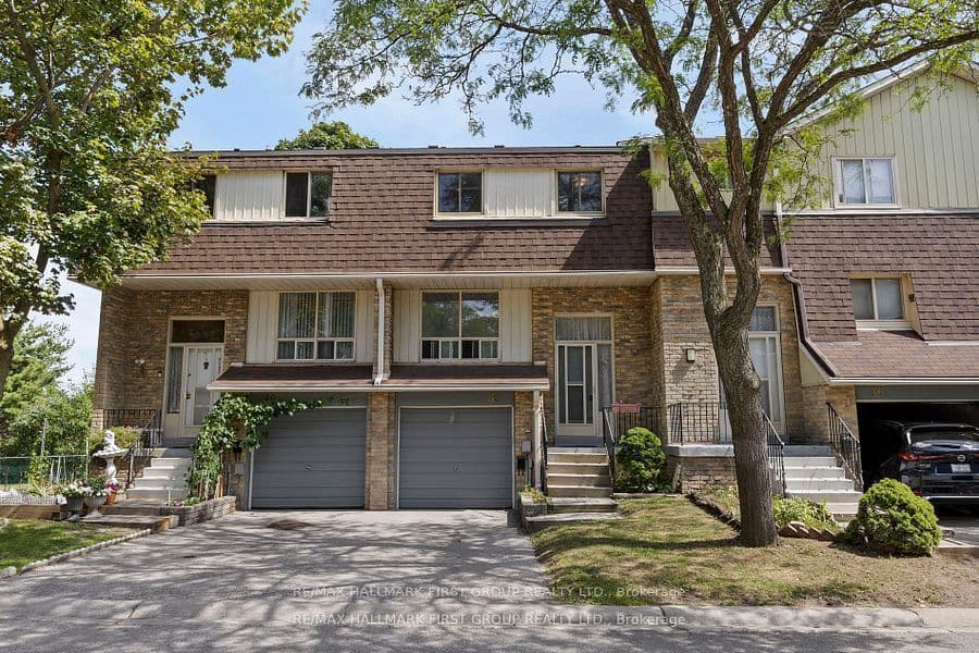 371 Orton Park Road 38, Toronto E09, ON M1G 3V1