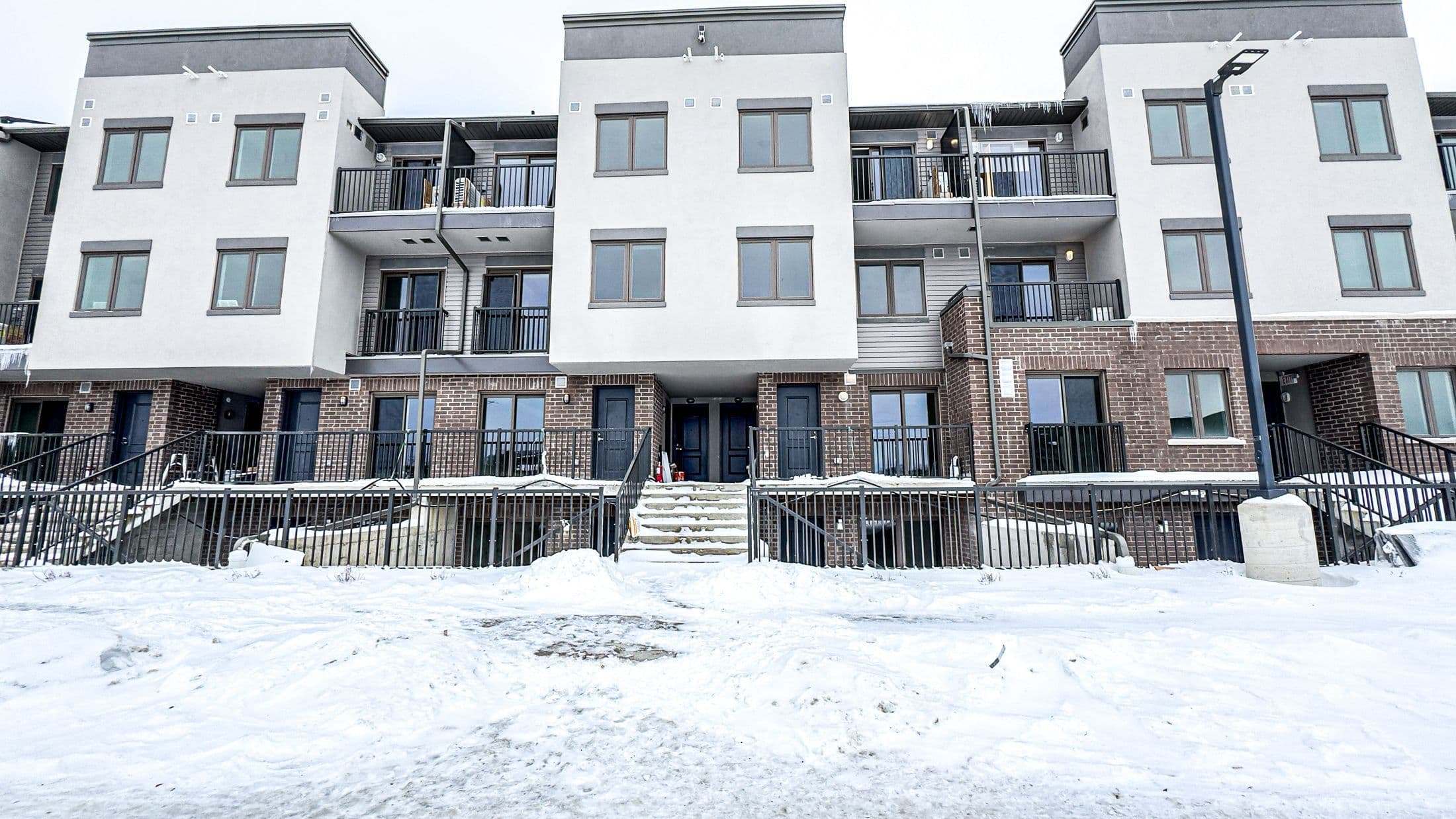 370 Fisher Mills Road C21, Cambridge, ON N3C 0G8