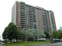 4 Kings Cross Road 1806, Brampton, ON L6T 3X8