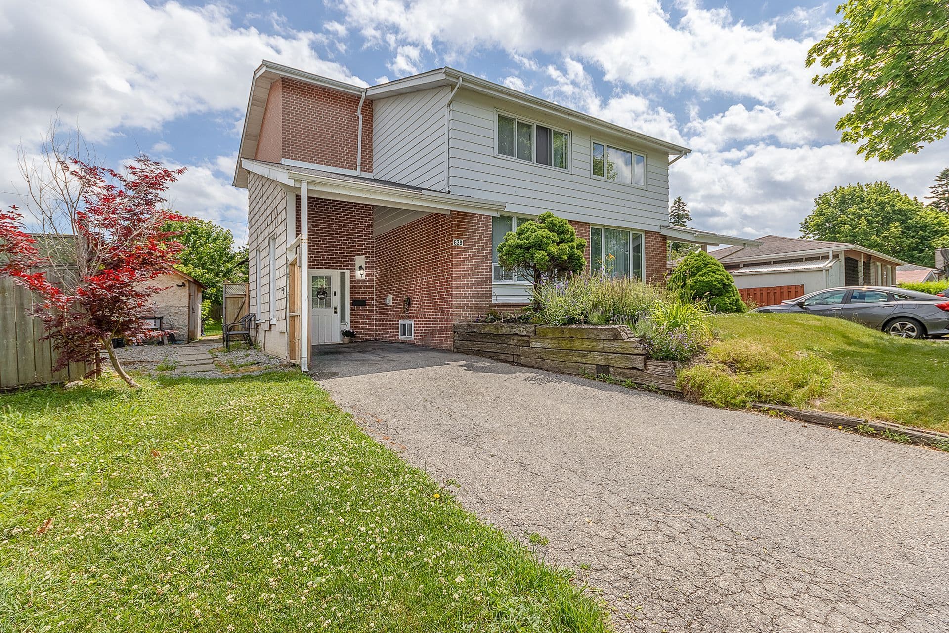 839 Modlin Road UPPER, Pickering, ON L1W 1V6