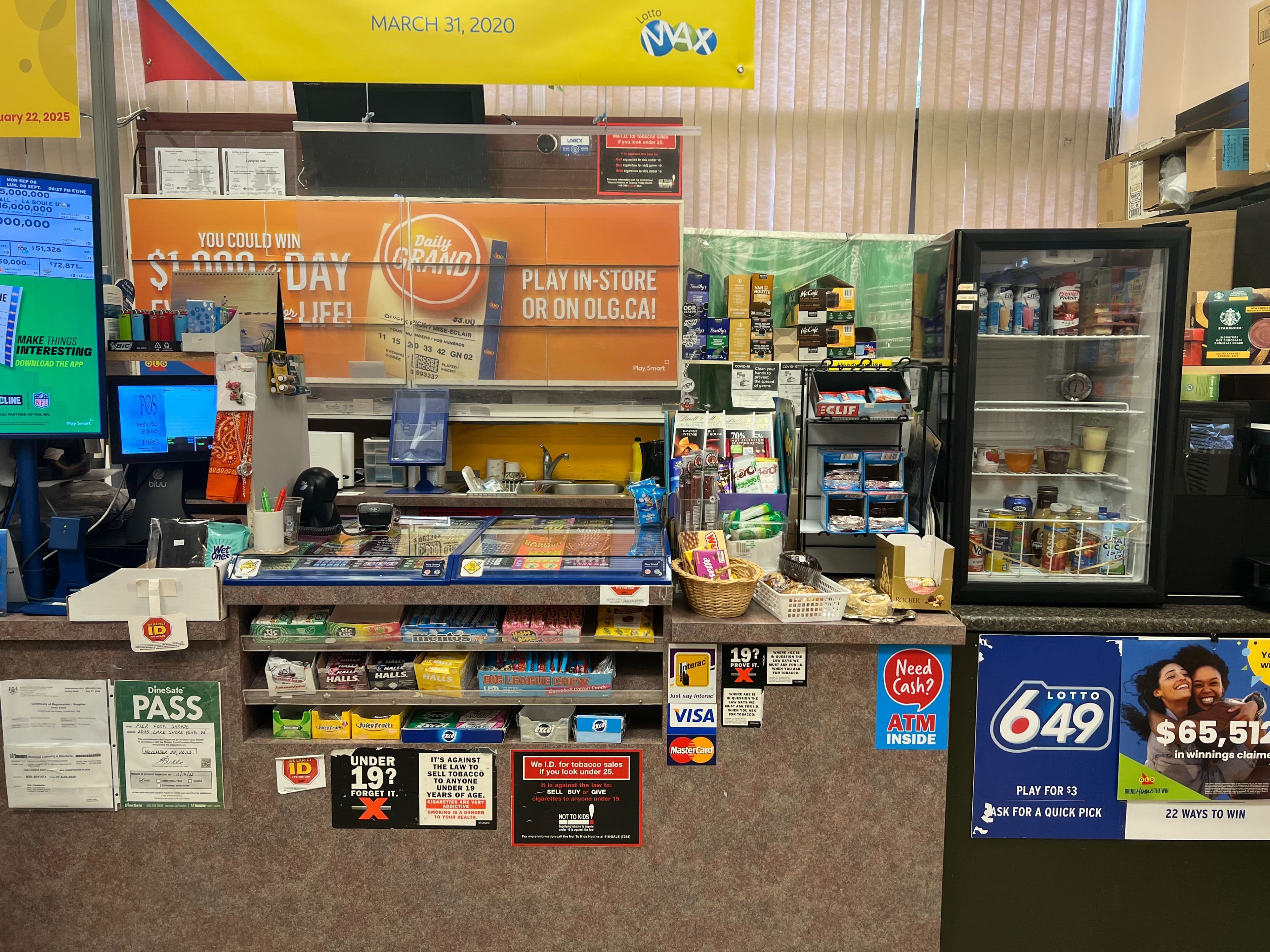 2045 Lake Shore Boulevard W 2, Toronto W06, ON M8V 2Z6