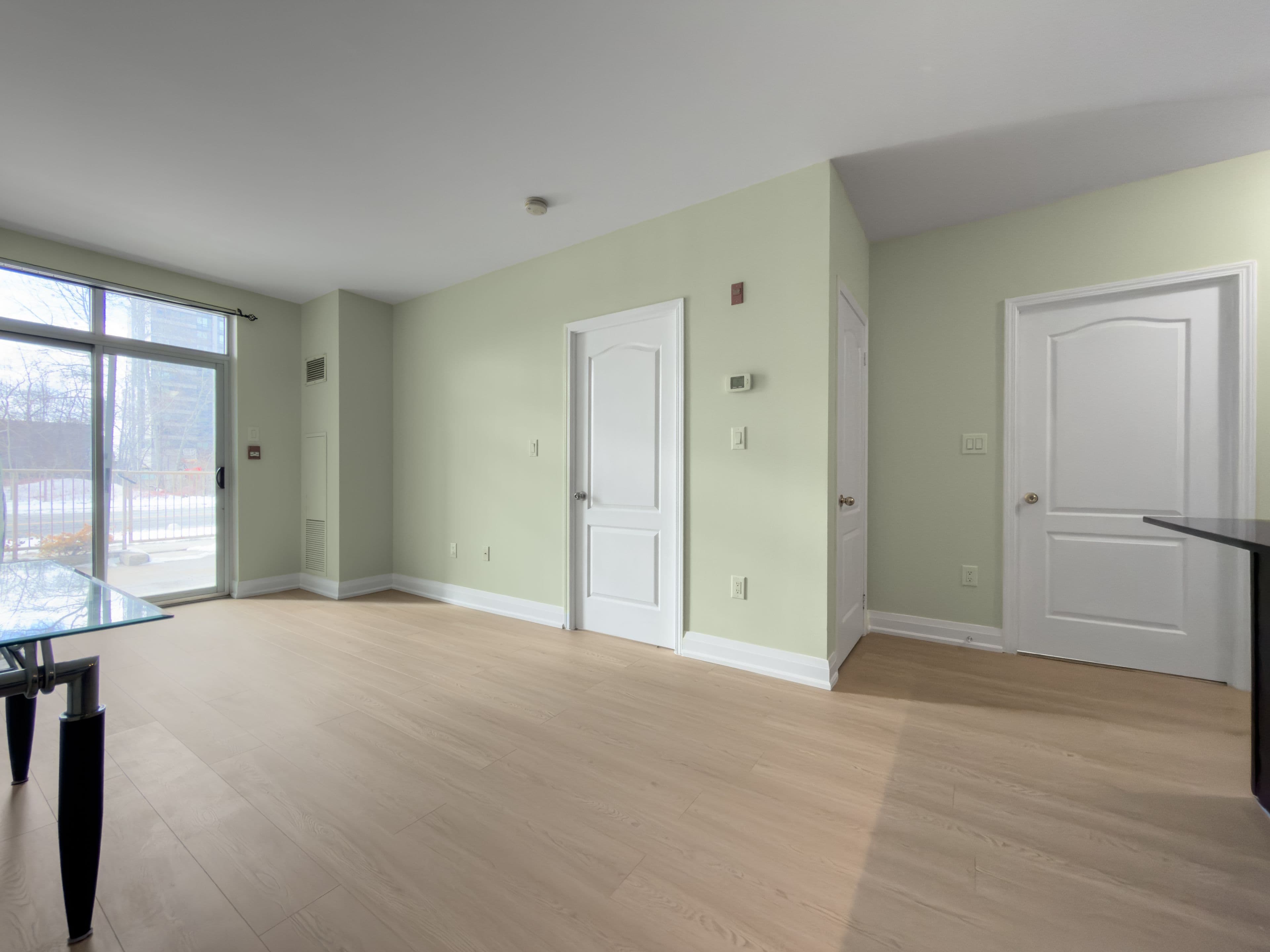 4600 Steeles Avenue E 112, Markham, ON L3R 5J1