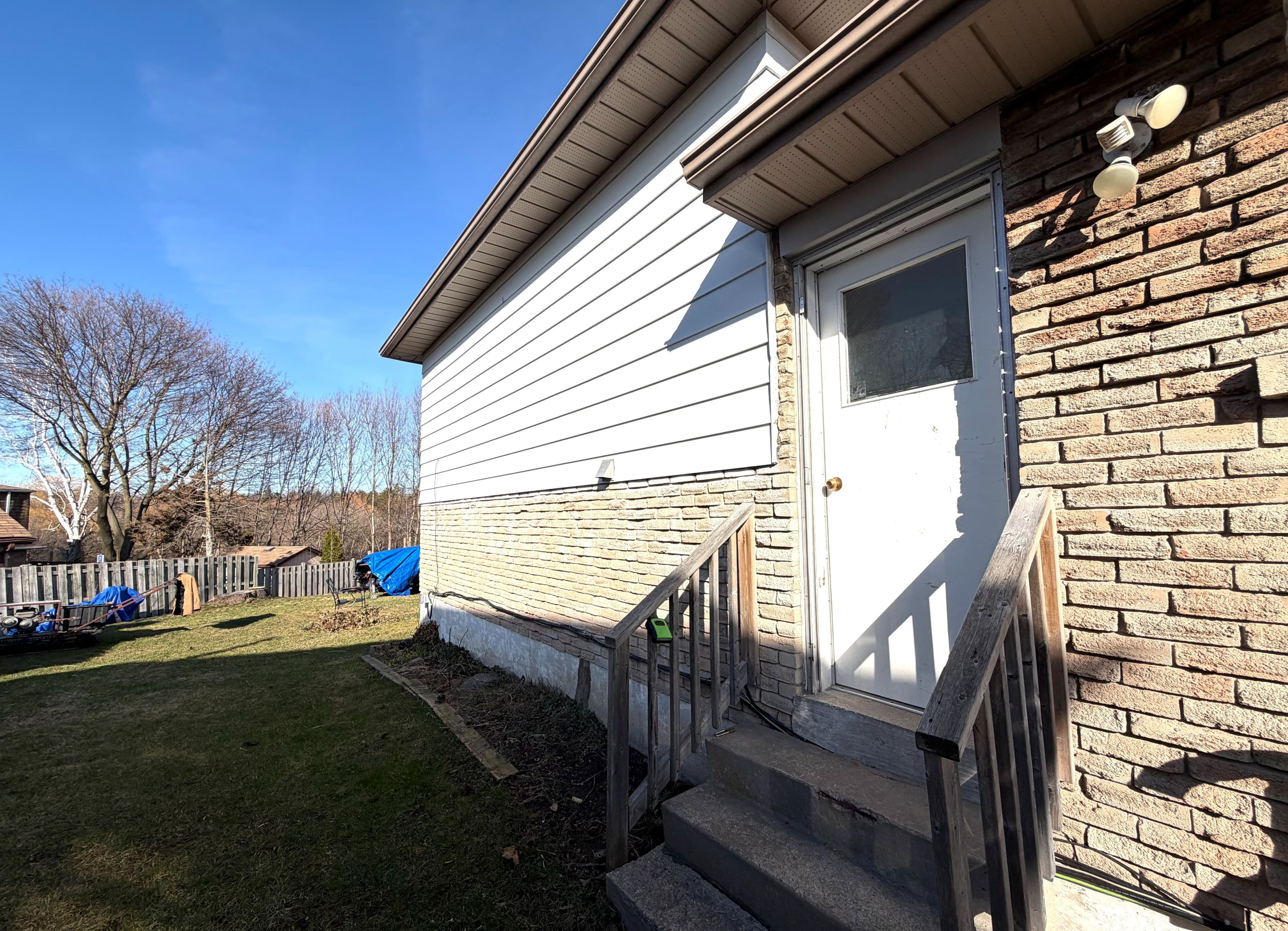 445 Harcourt Drive, Oshawa, ON L1H 6V8