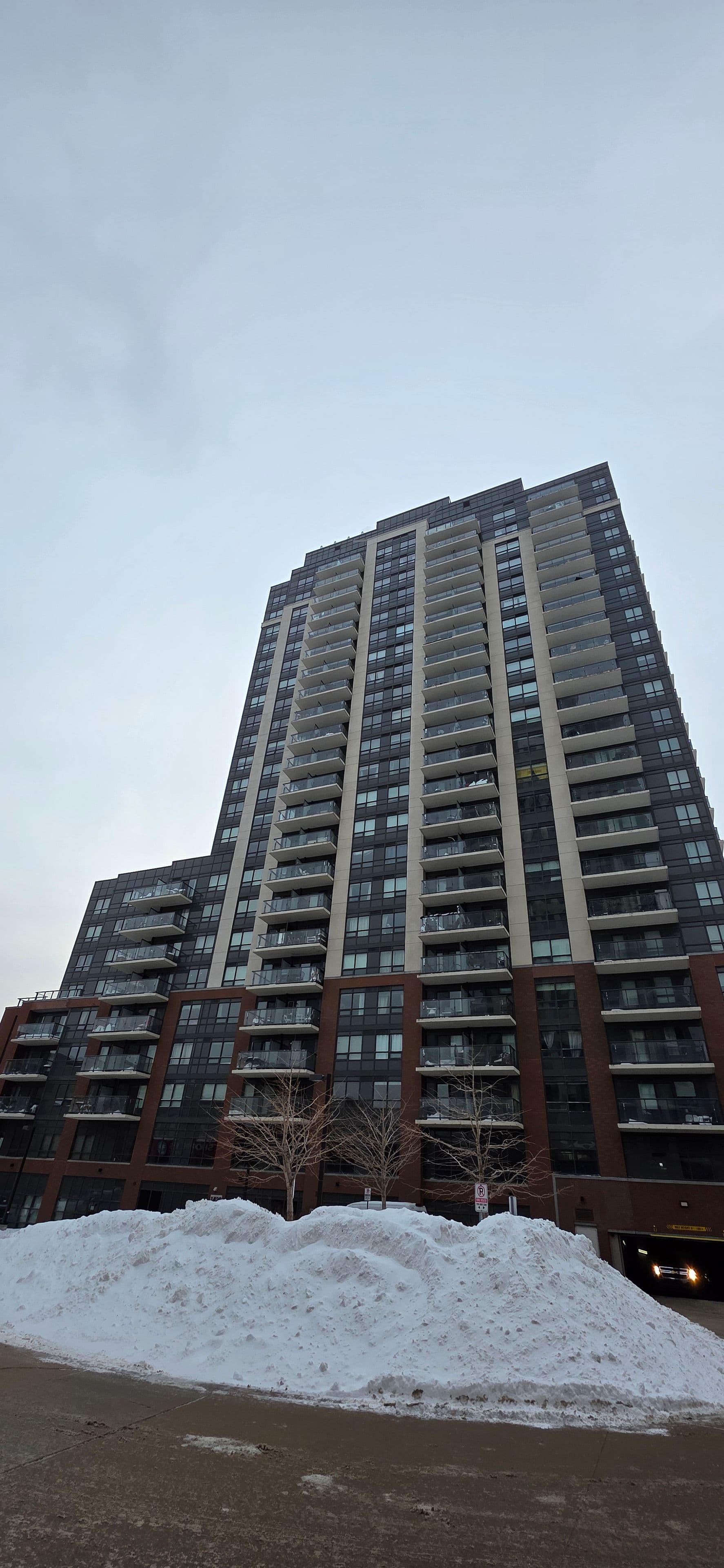 1420 Dupont Street 1711, Toronto W02, ON M6H 0C2