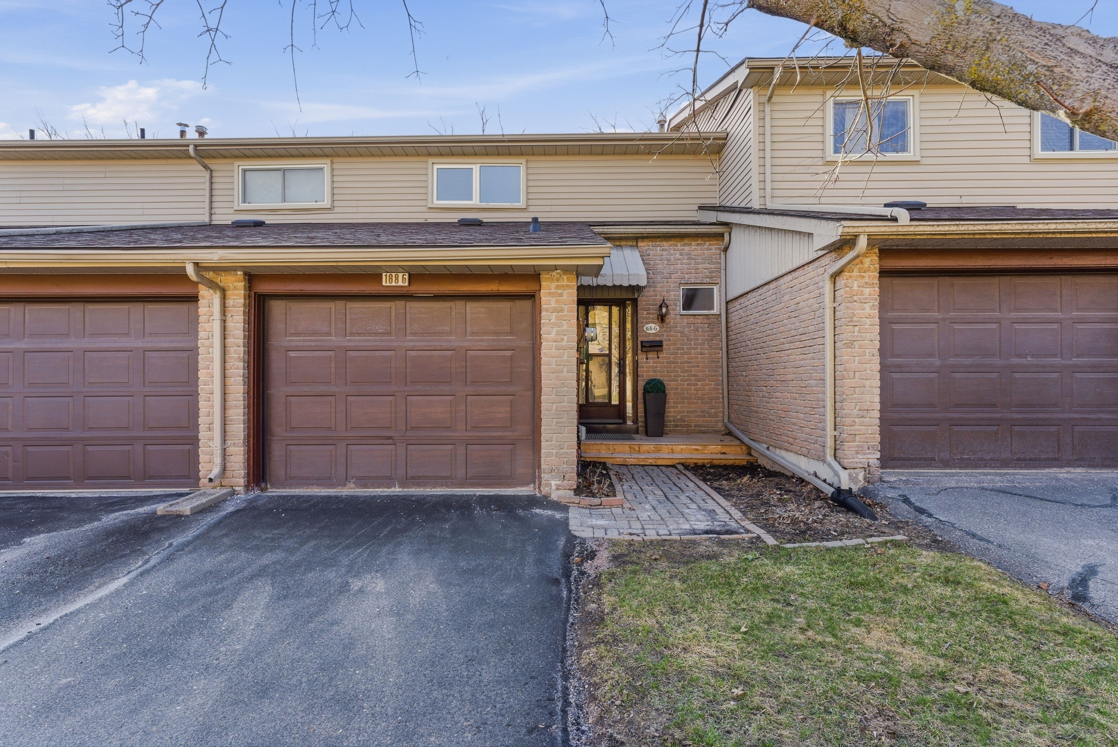 168G Singleton Drive G, Belleville, ON K8N 5H4