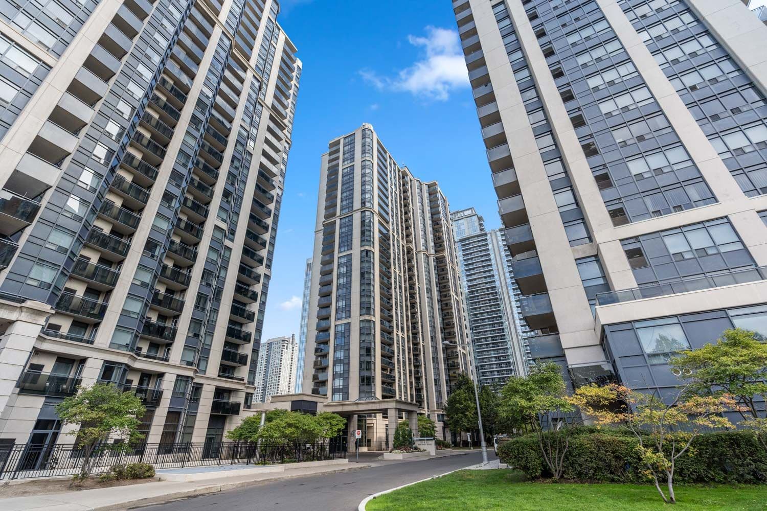 155 Beecroft Road 1002, Toronto C07, ON M2N 7C6