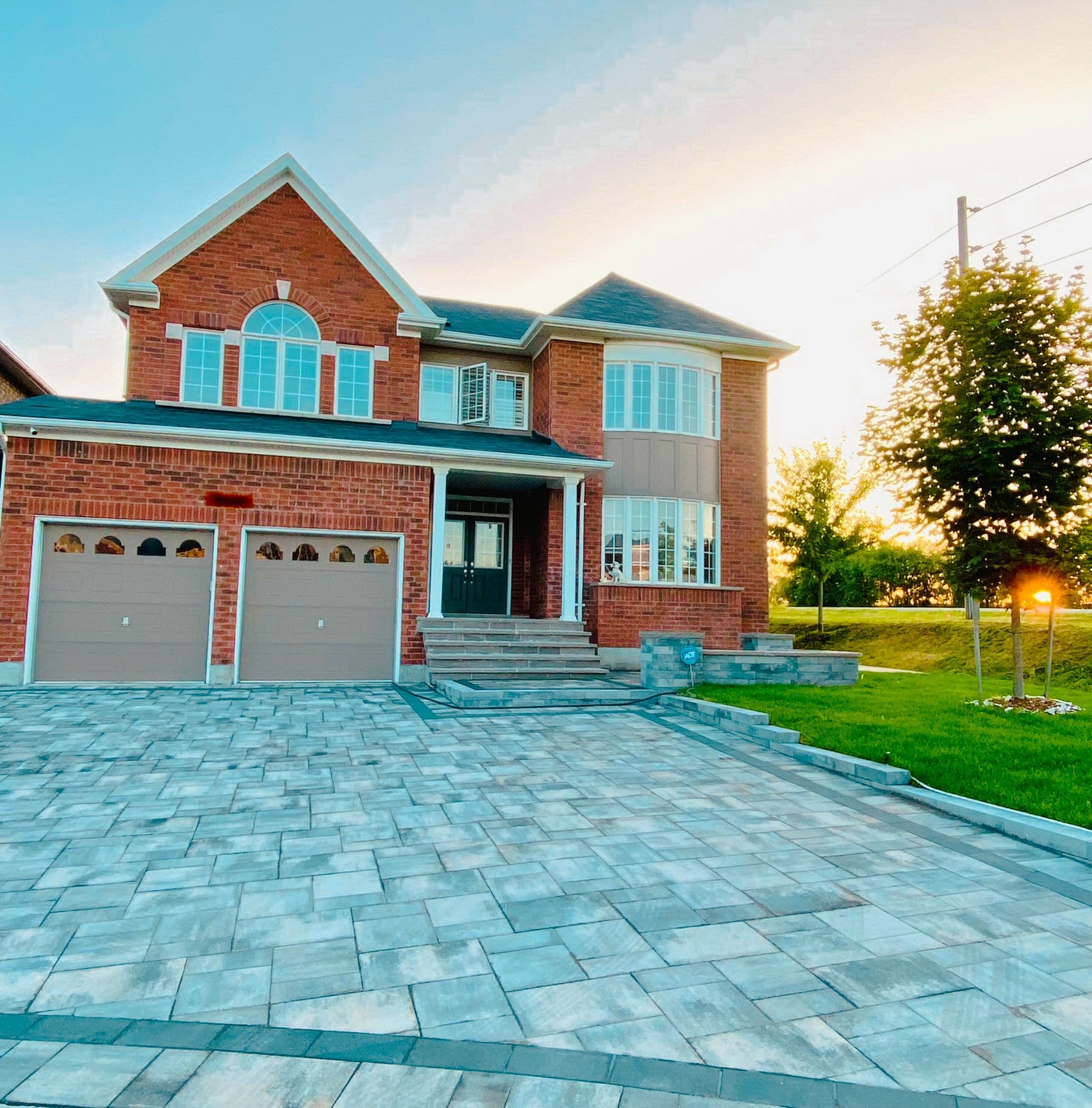 2040 Magee Court Main, Oshawa, ON L1K 0W7