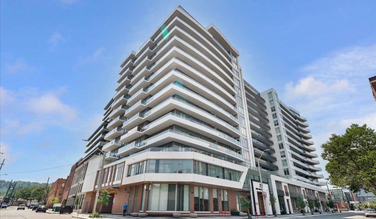 212 King William Street 703, Hamilton, ON L8R 3P2