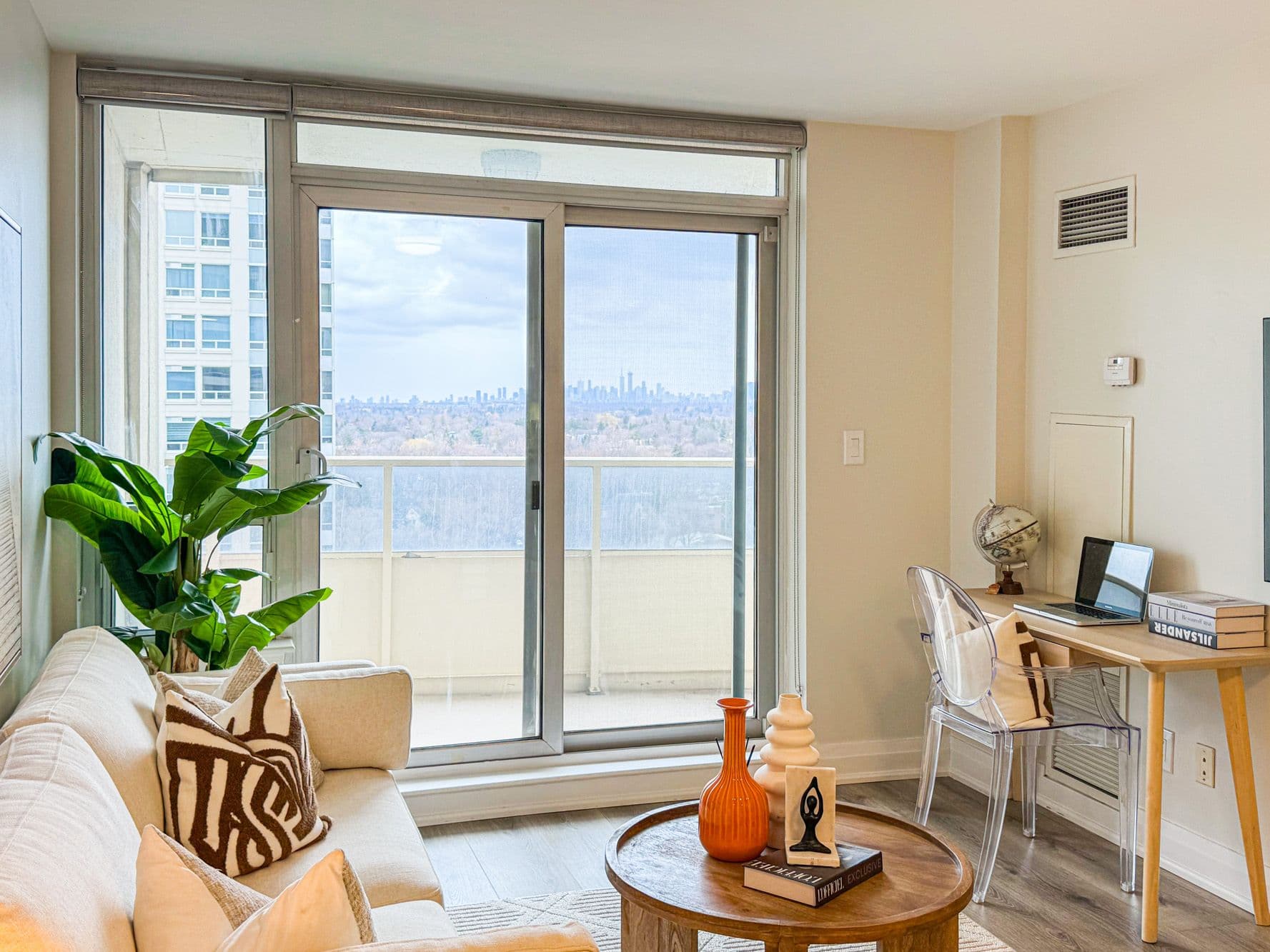 8 Rean Drive 1511, Toronto C15, ON M2K 3B9