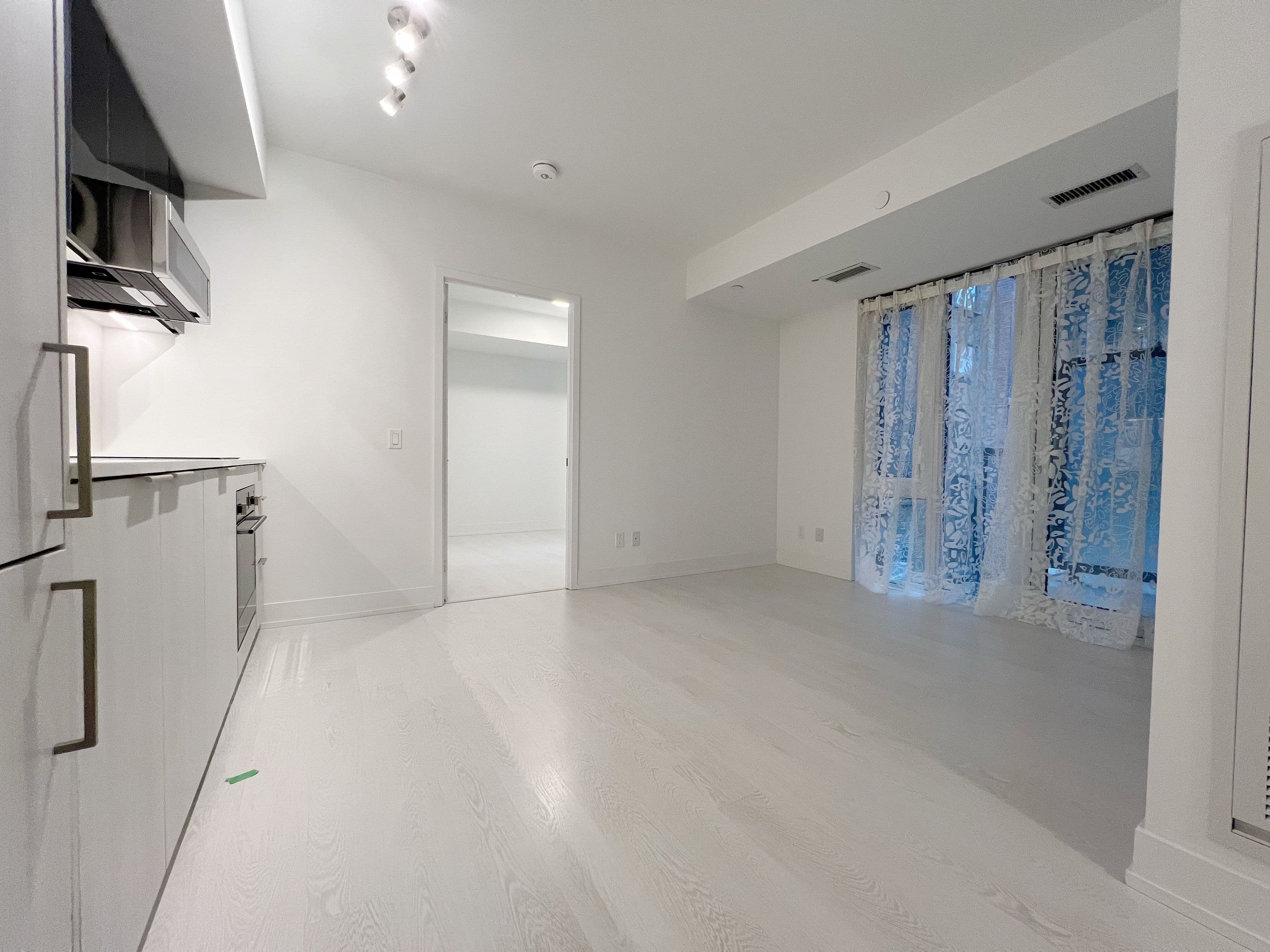 308 Jarvis Street 416, Toronto C08, ON M5B 0E3