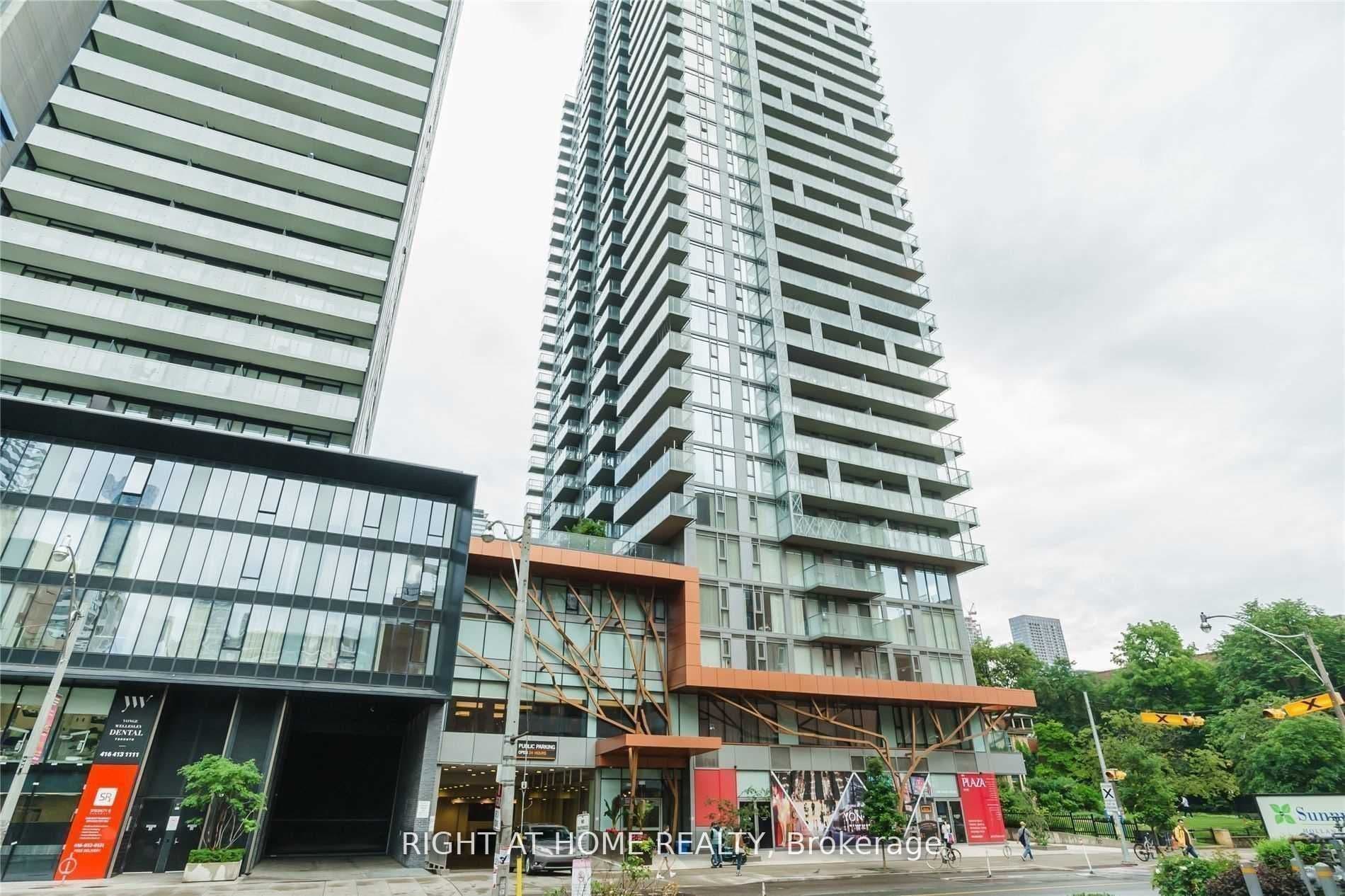 50 Wellesley Street E 1505, Toronto C08, ON M4Y 1G2